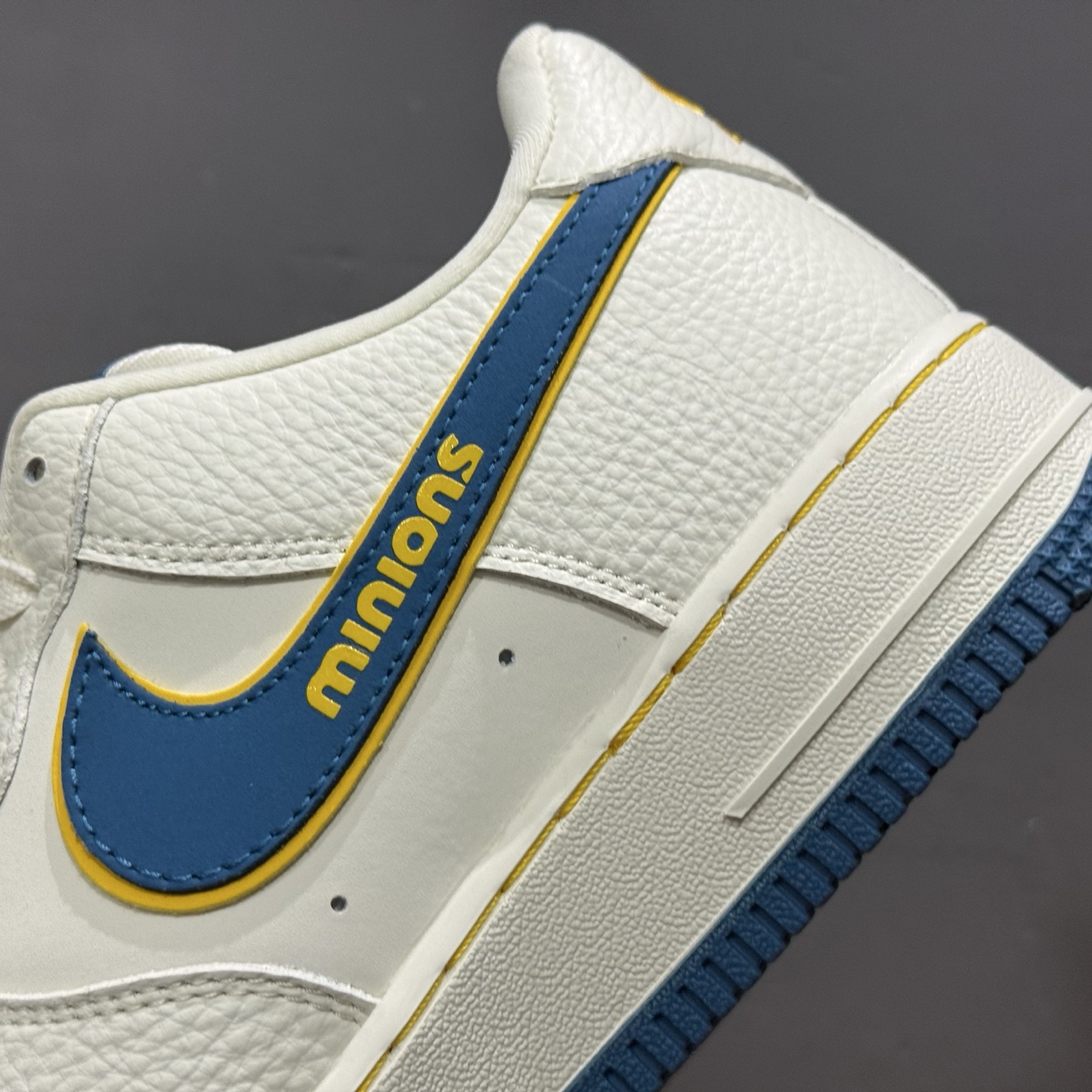 260 Minians x NIke Air Force 1 白蓝金韵 SC0601-566-Chinese UA Cheap High Quatity Brand Clothes Bags handbags Sneakers wholesale wholesaler seller from China Factory suppliers Fashion Clothing Shoes best Quality Beautiful Price 260 Minians x NIke Air Force 1 白蓝金韵 SC0601-566