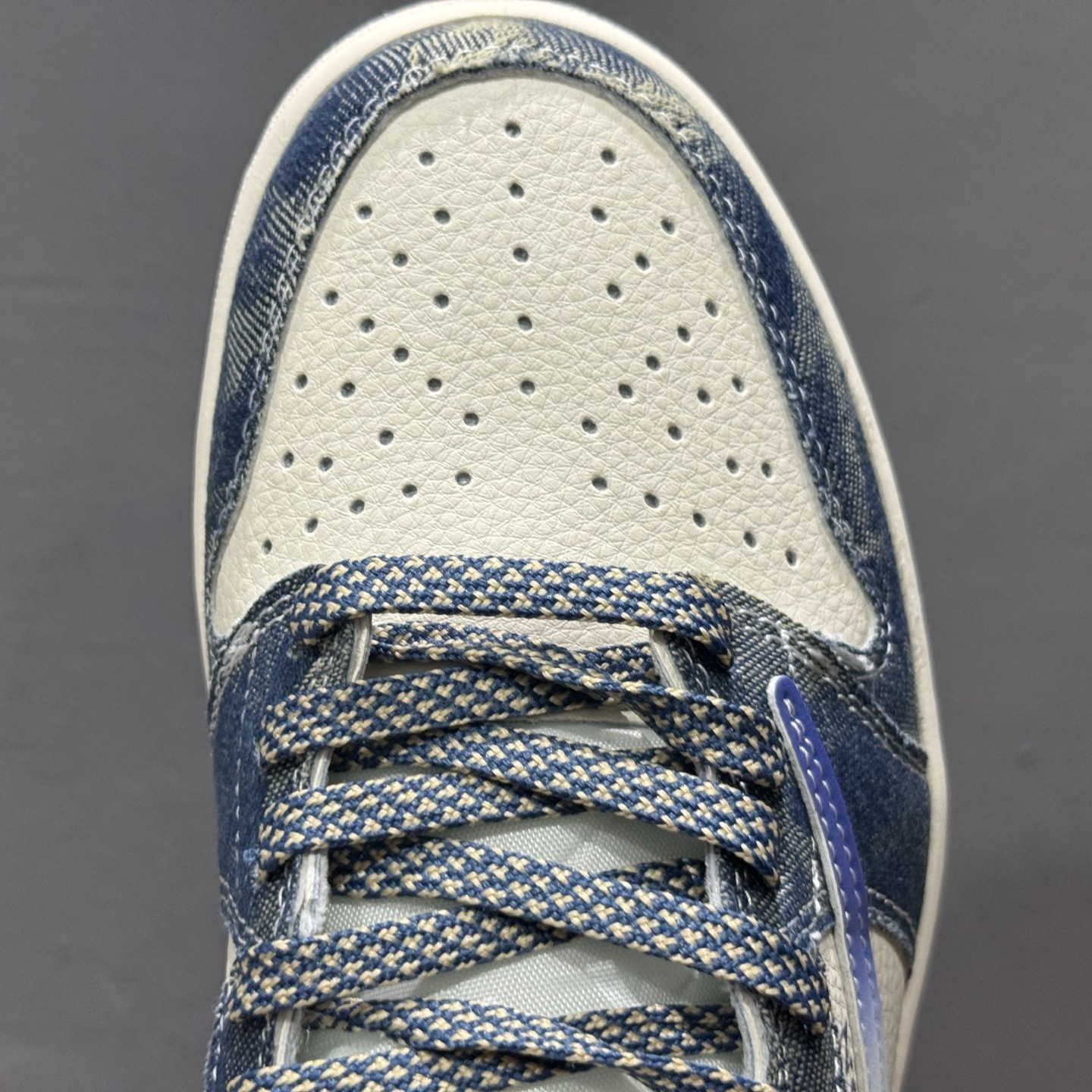 280 Louis Vuitton x Air Jordan 1 Low 沁蓝牛仔 XQ1979-002-Chinese UA Cheap High Quatity Brand Clothes Bags handbags Sneakers wholesale wholesaler seller from China Factory suppliers Fashion Clothing Shoes best Quality Beautiful Price 280 Louis Vuitton x Air Jordan 1 Low 沁蓝牛仔 XQ1979-002