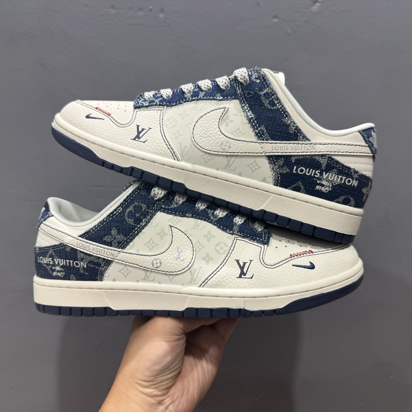 280 Louis Vuitton x Nike Dunk Low 蓝白勾 YX5066-375-Chinese UA Cheap High Quatity Brand Clothes Bags handbags Sneakers wholesale wholesaler seller from China Factory suppliers Fashion Clothing Shoes best Quality Beautiful Price 280 Louis Vuitton x Nike Dunk Low 蓝白勾 YX5066-375
