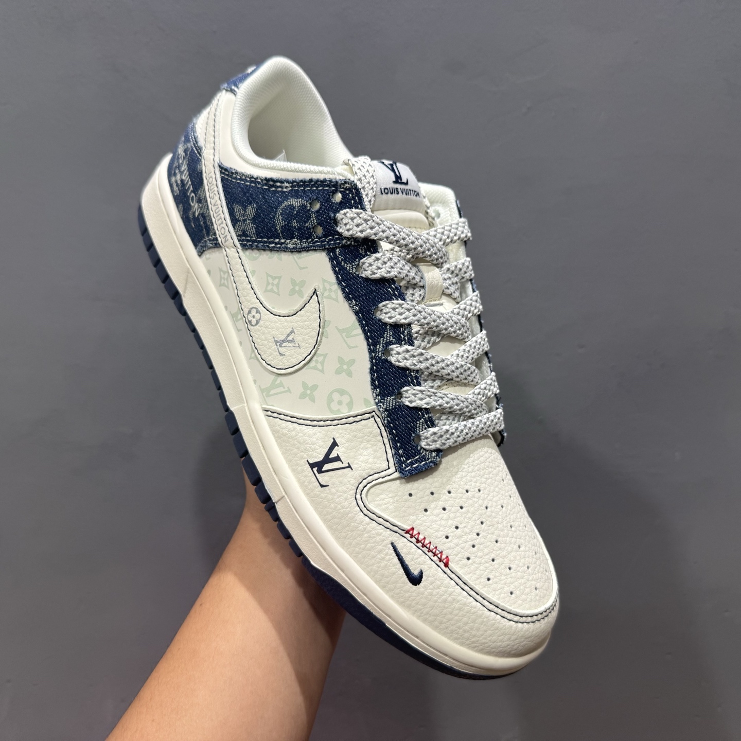 280 Louis Vuitton x Nike Dunk Low 蓝白勾 YX5066-375-Chinese UA Cheap High Quatity Brand Clothes Bags handbags Sneakers wholesale wholesaler seller from China Factory suppliers Fashion Clothing Shoes best Quality Beautiful Price 280 Louis Vuitton x Nike Dunk Low 蓝白勾 YX5066-375