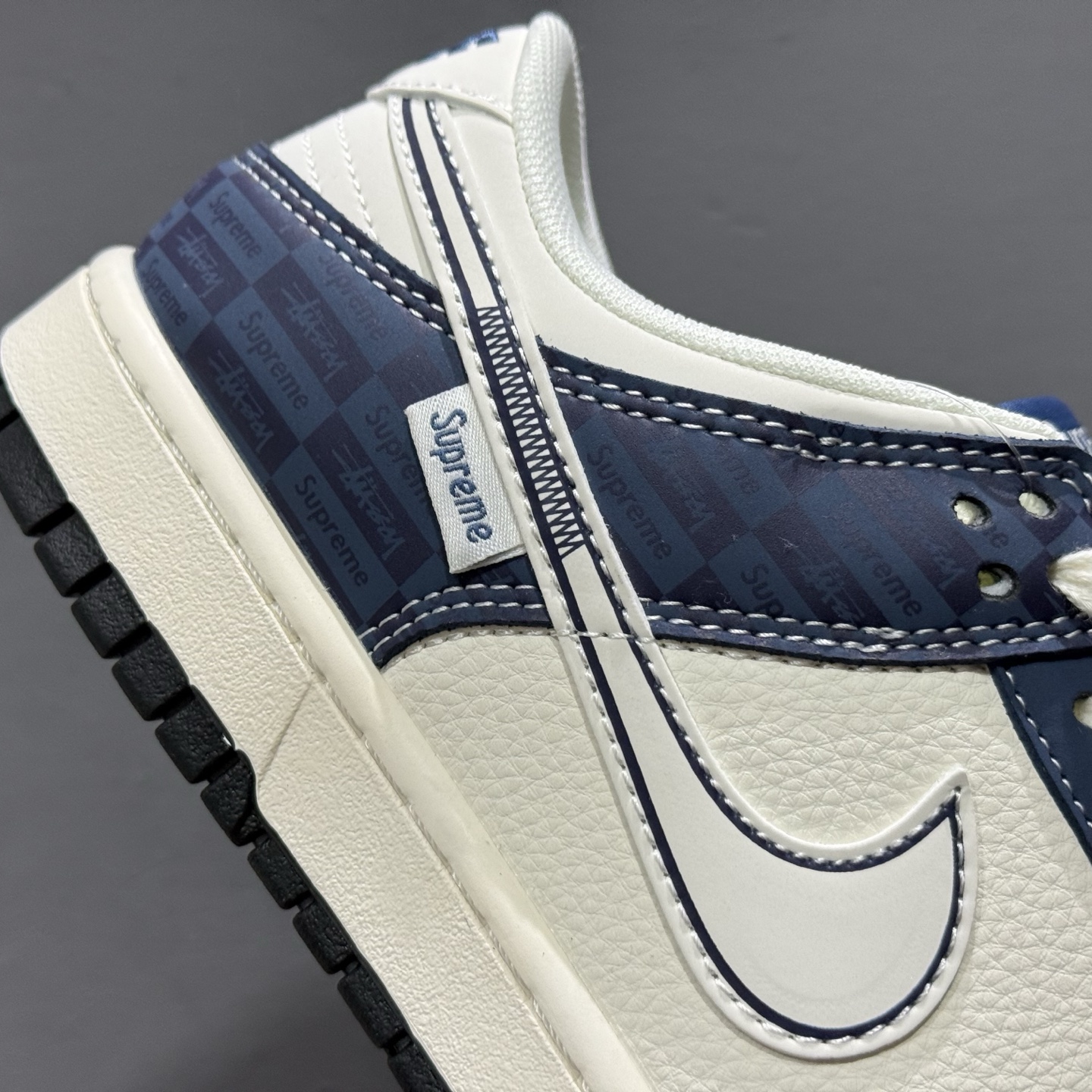 280 Supreme x Nike Dunk Low 暗刻蓝 FC1688-228-Chinese UA Cheap High Quatity Brand Clothes Bags handbags Sneakers wholesale wholesaler seller from China Factory suppliers Fashion Clothing Shoes best Quality Beautiful Price 280 Supreme x Nike Dunk Low 暗刻蓝 FC1688-228