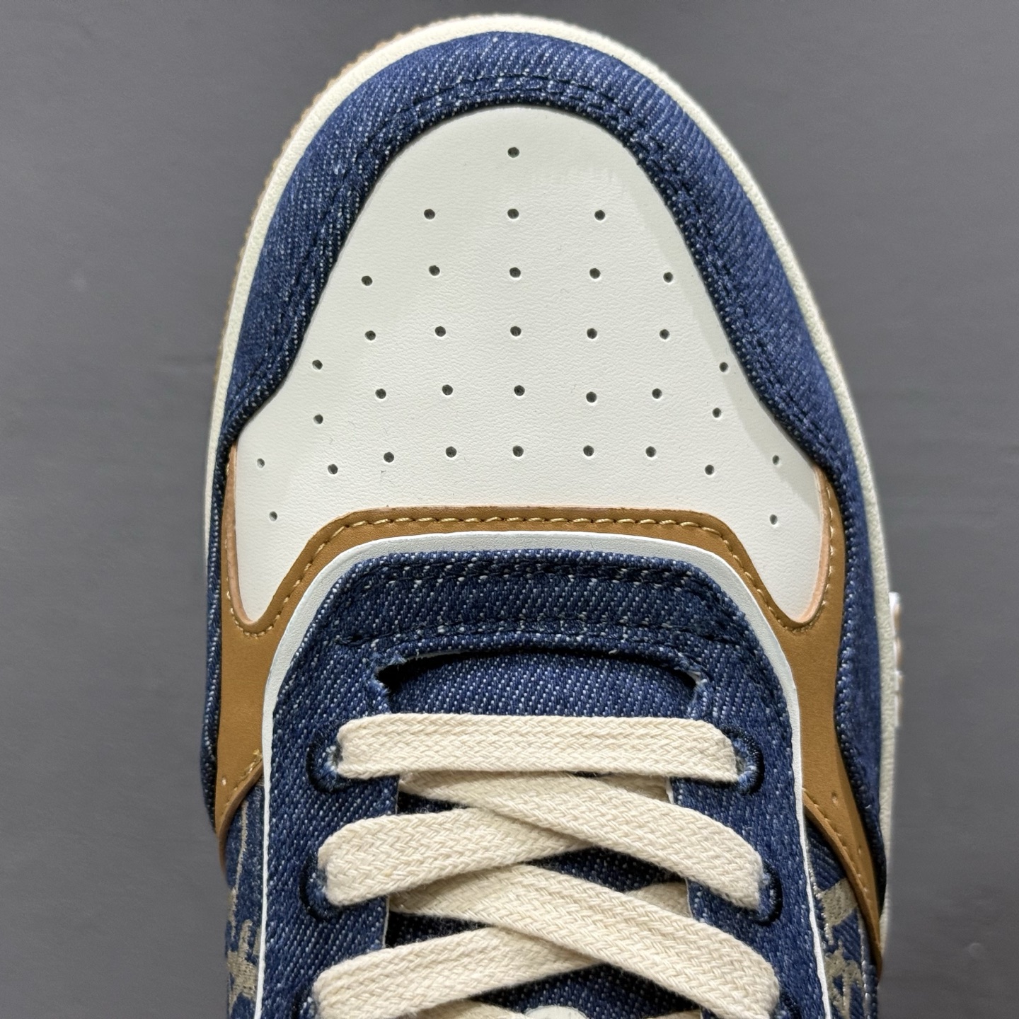 380 新配色出货 Dior迪奥B27系列市面顶级版本出货-Chinese UA Cheap High Quatity Brand Clothes Bags handbags Sneakers wholesale wholesaler seller from China Factory suppliers Fashion Clothing Shoes best Quality Beautiful Price 380 新配色出货 Dior迪奥B27系列市面顶级版本出货