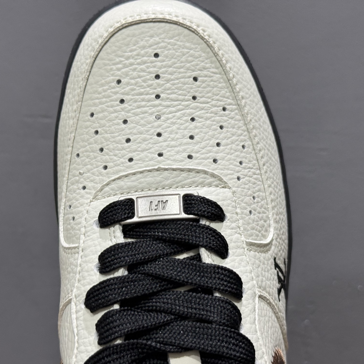 260 Louis Vuitton x NIke Air Force 1 素白雅棕 SC0601-559-Chinese UA Cheap High Quatity Brand Clothes Bags handbags Sneakers wholesale wholesaler seller from China Factory suppliers Fashion Clothing Shoes best Quality Beautiful Price 260 Louis Vuitton x NIke Air Force 1 素白雅棕 SC0601-559