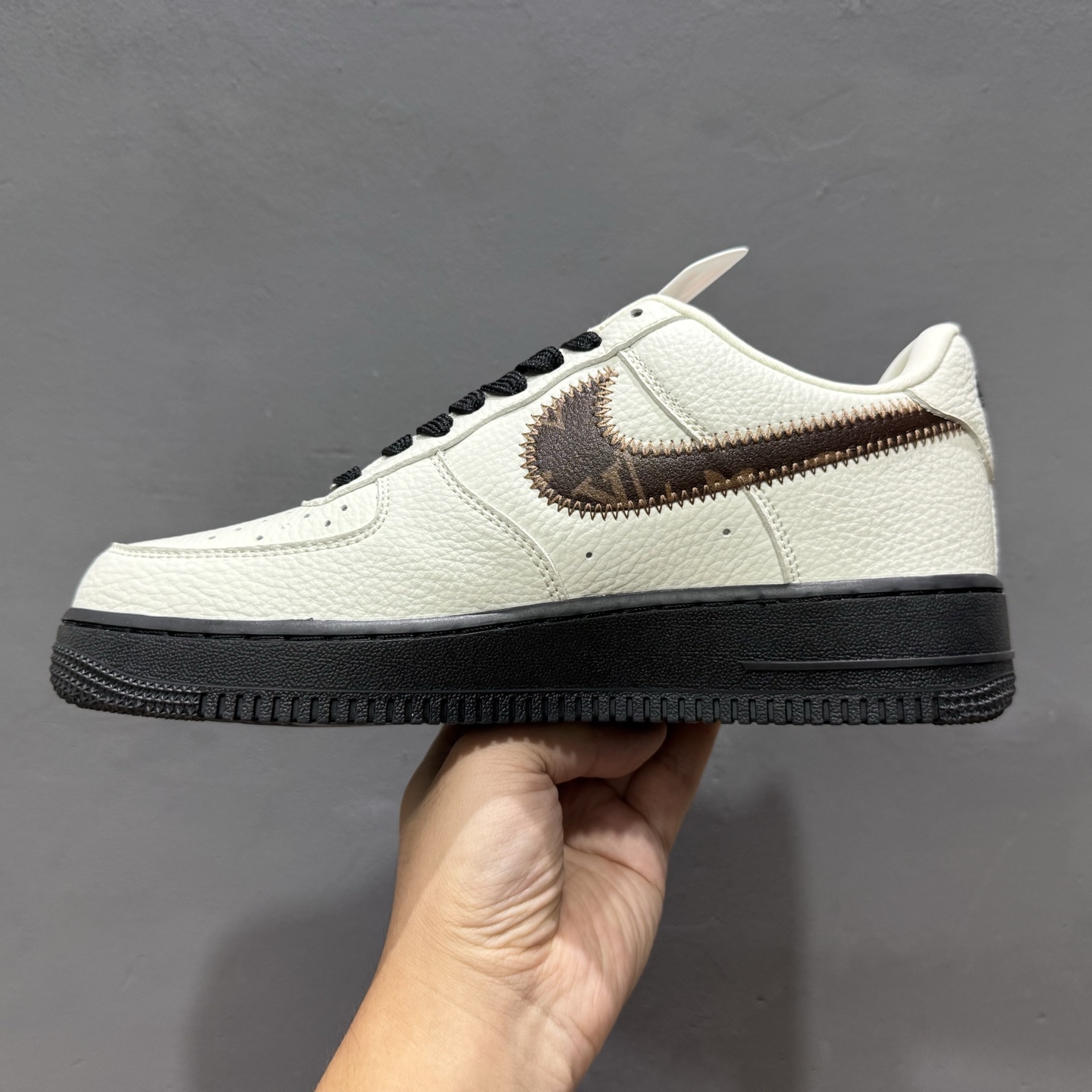 260 Louis Vuitton x NIke Air Force 1 素白雅棕 SC0601-559-Chinese UA Cheap High Quatity Brand Clothes Bags handbags Sneakers wholesale wholesaler seller from China Factory suppliers Fashion Clothing Shoes best Quality Beautiful Price 260 Louis Vuitton x NIke Air Force 1 素白雅棕 SC0601-559
