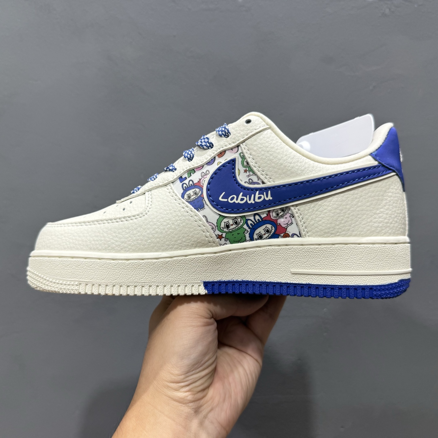 260 Labubu x Nike Air Force 1 白蓝 KJ1688-011-Chinese UA Cheap High Quatity Brand Clothes Bags handbags Sneakers wholesale wholesaler seller from China Factory suppliers Fashion Clothing Shoes best Quality Beautiful Price 260 Labubu x Nike Air Force 1 白蓝 KJ1688-011