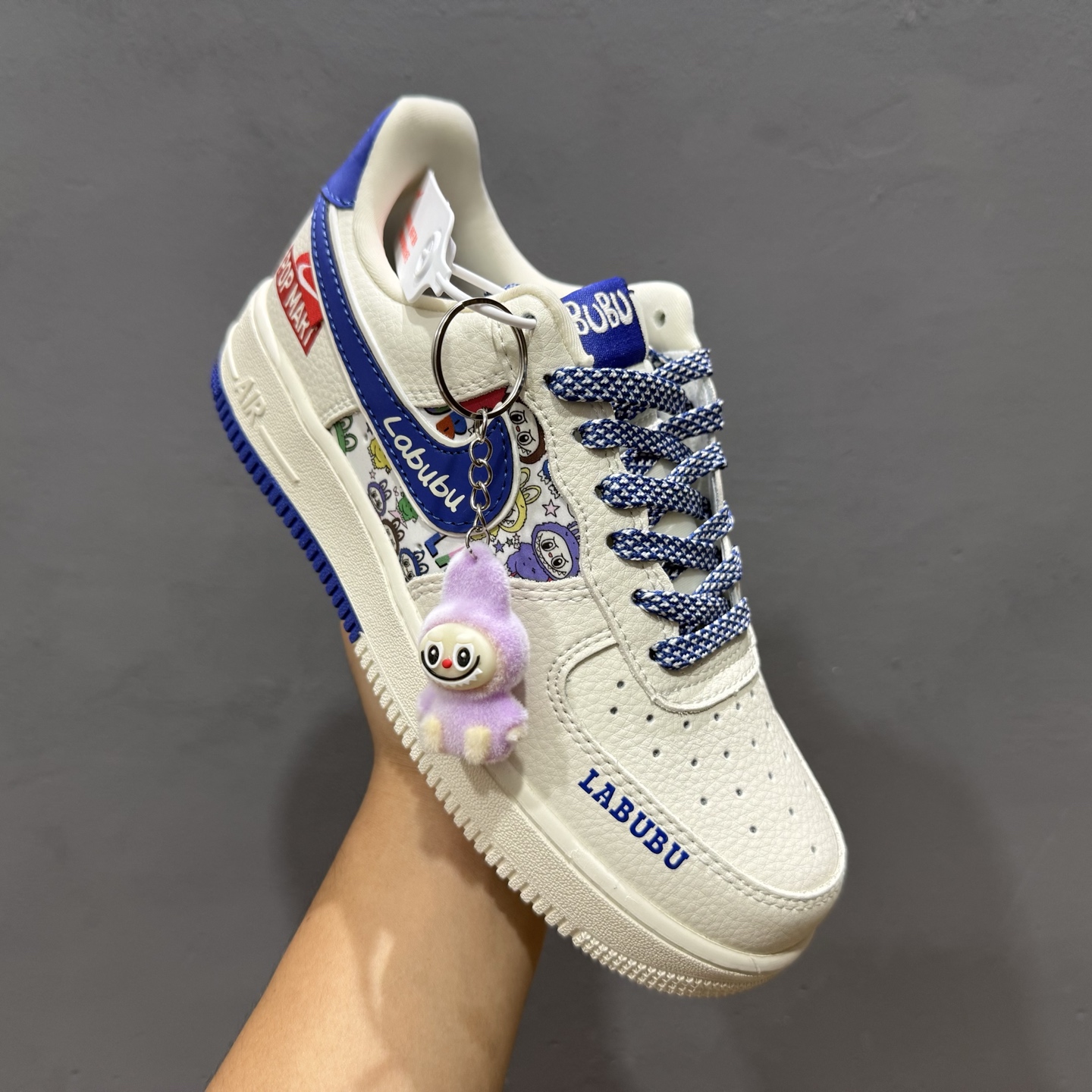 260 Labubu x Nike Air Force 1 白蓝 KJ1688-011-Chinese UA Cheap High Quatity Brand Clothes Bags handbags Sneakers wholesale wholesaler seller from China Factory suppliers Fashion Clothing Shoes best Quality Beautiful Price 260 Labubu x Nike Air Force 1 白蓝 KJ1688-011