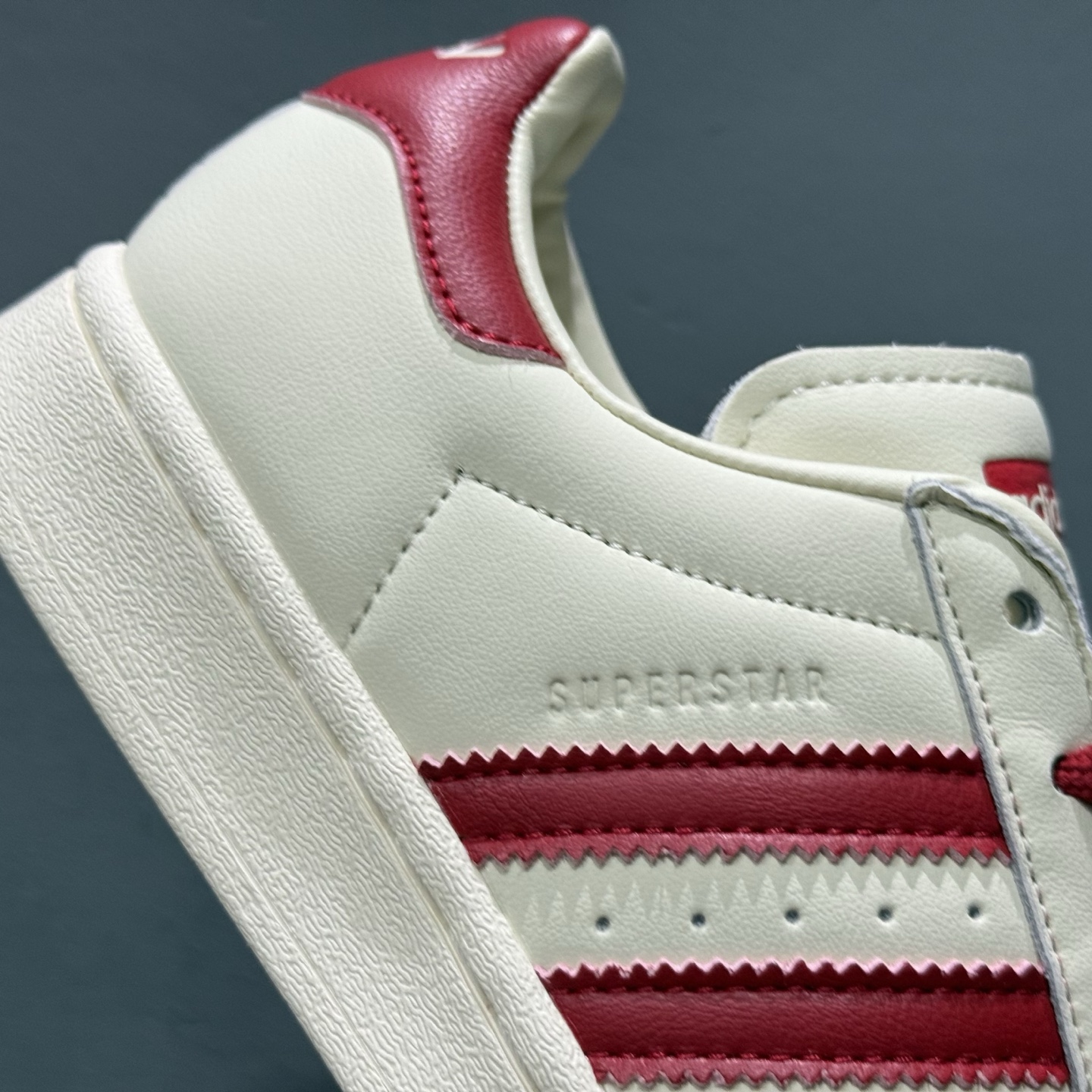 220 独家实拍Avavav x Adidas Superstar ”Superfinger“ JP7142 联名款 超级手指 贝壳头休闲板鞋-Chinese UA Cheap High Quatity Brand Clothes Bags handbags Sneakers wholesale wholesaler seller from China Factory suppliers Fashion Clothing Shoes best Quality Beautiful Price 220 独家实拍Avavav x Adidas Superstar ”Superfinger“ JP7142 联名款 超级手指 贝壳头休闲板鞋