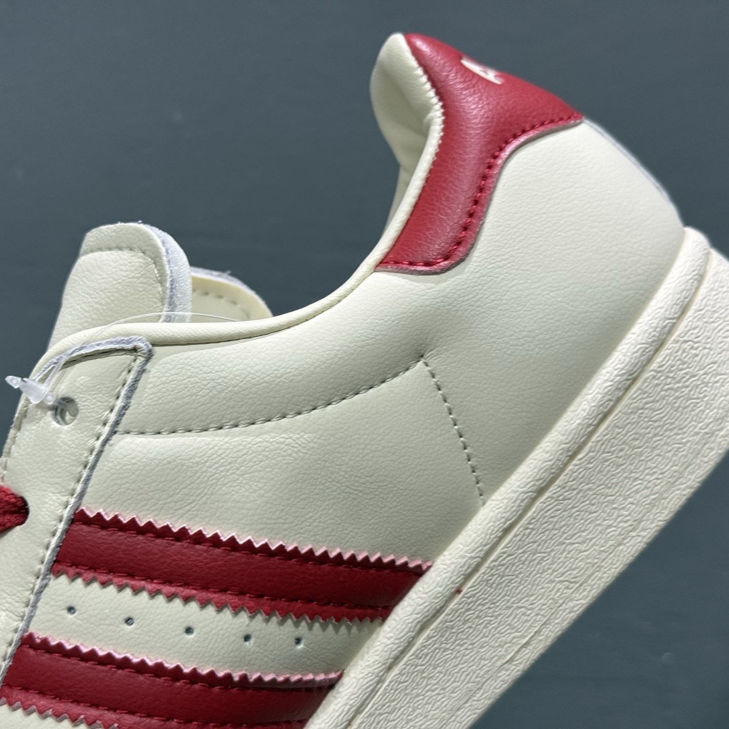 220 独家实拍Avavav x Adidas Superstar ”Superfinger“ JP7142 联名款 超级手指 贝壳头休闲板鞋-Chinese UA Cheap High Quatity Brand Clothes Bags handbags Sneakers wholesale wholesaler seller from China Factory suppliers Fashion Clothing Shoes best Quality Beautiful Price 220 独家实拍Avavav x Adidas Superstar ”Superfinger“ JP7142 联名款 超级手指 贝壳头休闲板鞋