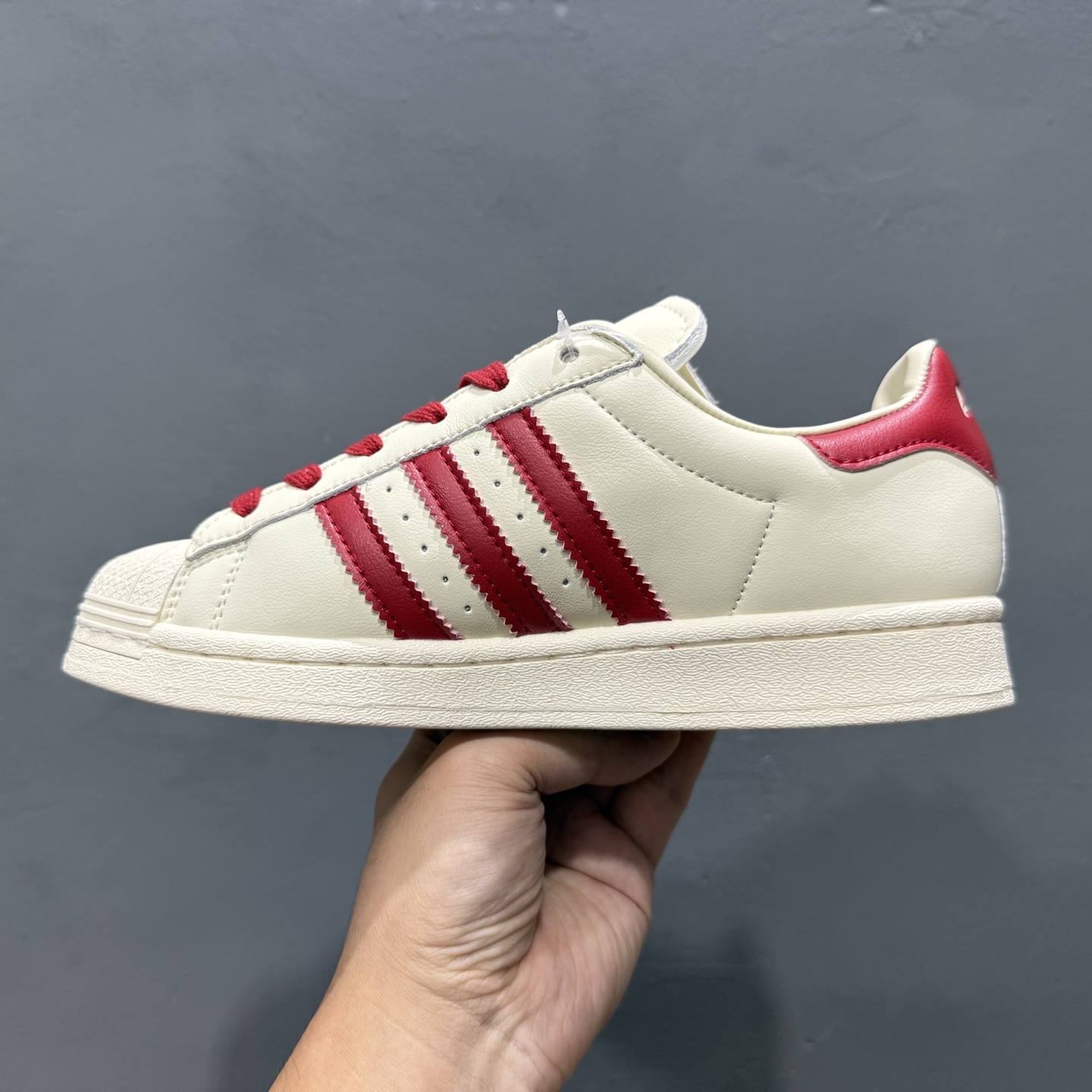 220 独家实拍Avavav x Adidas Superstar ”Superfinger“ JP7142 联名款 超级手指 贝壳头休闲板鞋-Chinese UA Cheap High Quatity Brand Clothes Bags handbags Sneakers wholesale wholesaler seller from China Factory suppliers Fashion Clothing Shoes best Quality Beautiful Price 220 独家实拍Avavav x Adidas Superstar ”Superfinger“ JP7142 联名款 超级手指 贝壳头休闲板鞋