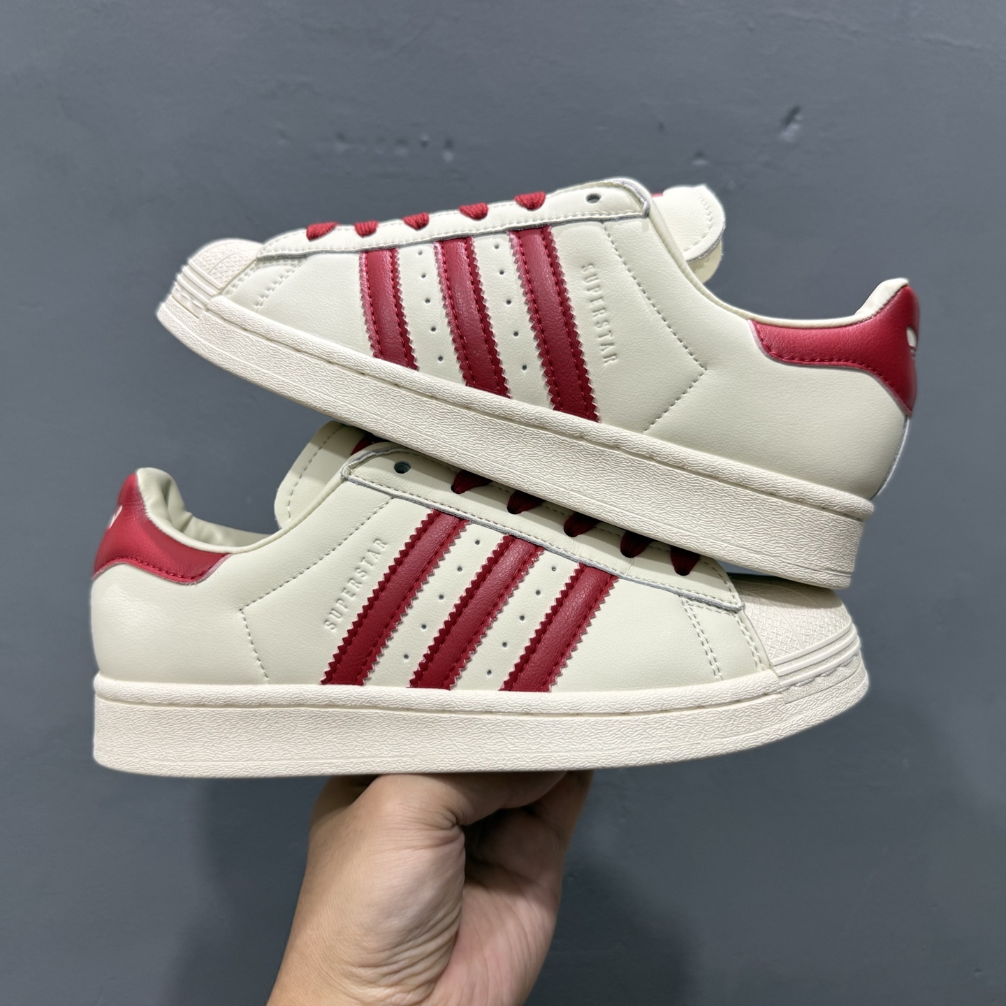 220 独家实拍Avavav x Adidas Superstar ”Superfinger“ JP7142 联名款 超级手指 贝壳头休闲板鞋-Chinese UA Cheap High Quatity Brand Clothes Bags handbags Sneakers wholesale wholesaler seller from China Factory suppliers Fashion Clothing Shoes best Quality Beautiful Price 220 独家实拍Avavav x Adidas Superstar ”Superfinger“ JP7142 联名款 超级手指 贝壳头休闲板鞋
