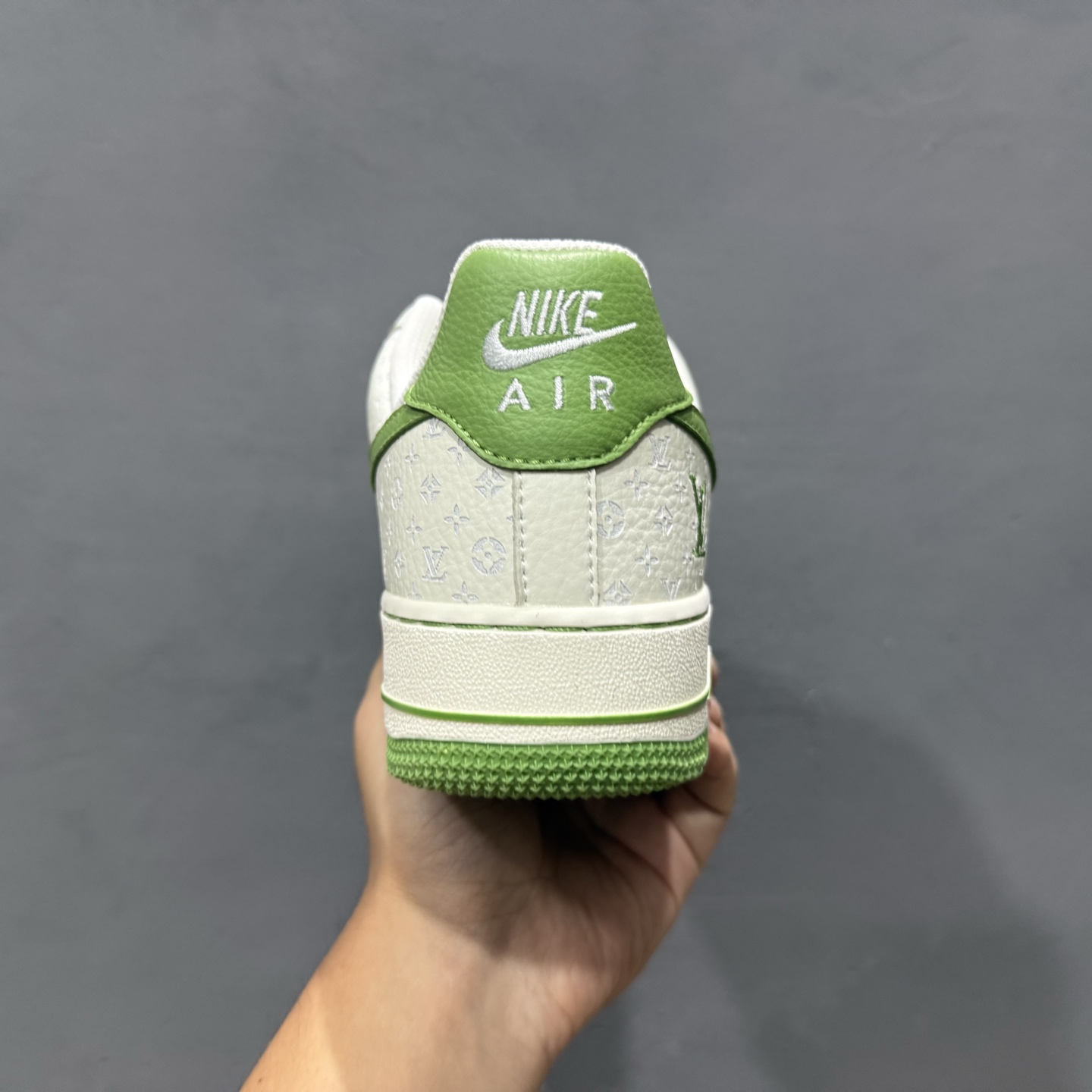 260 Louis Vuitton x NIke Air Force 1 白绿 LW9279-016-Chinese UA Cheap High Quatity Brand Clothes Bags handbags Sneakers wholesale wholesaler seller from China Factory suppliers Fashion Clothing Shoes best Quality Beautiful Price 260 Louis Vuitton x NIke Air Force 1 白绿 LW9279-016