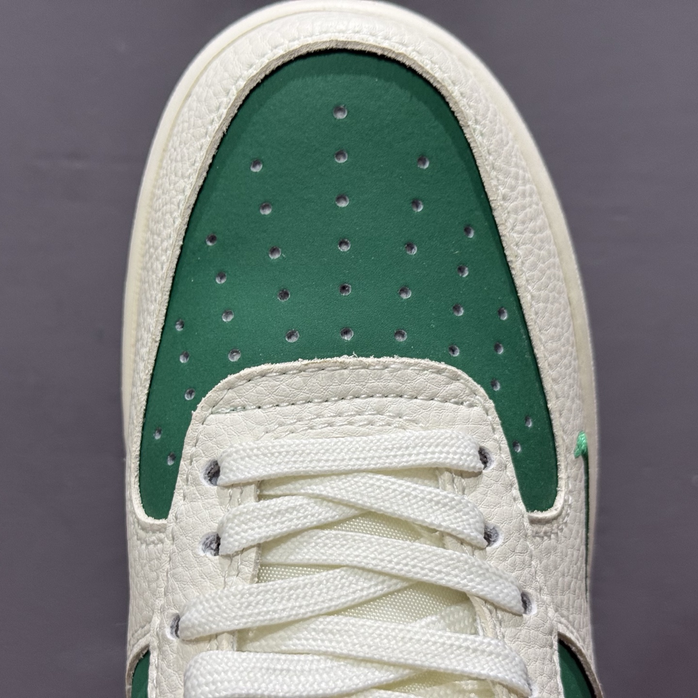 ¥260 Nike Air Force 1'07 Low 古驰联名 米绿底 空军一号低帮休闲板鞋 KK1988-083-Chinese UA Cheap High Quatity Brand Clothes Bags handbags Sneakers wholesale wholesaler seller from China Factory suppliers Fashion Clothing Shoes best Quality Beautiful Price ¥260 Nike Air Force 1'07 Low 古驰联名 米绿底 空军一号低帮休闲板鞋 KK1988-083