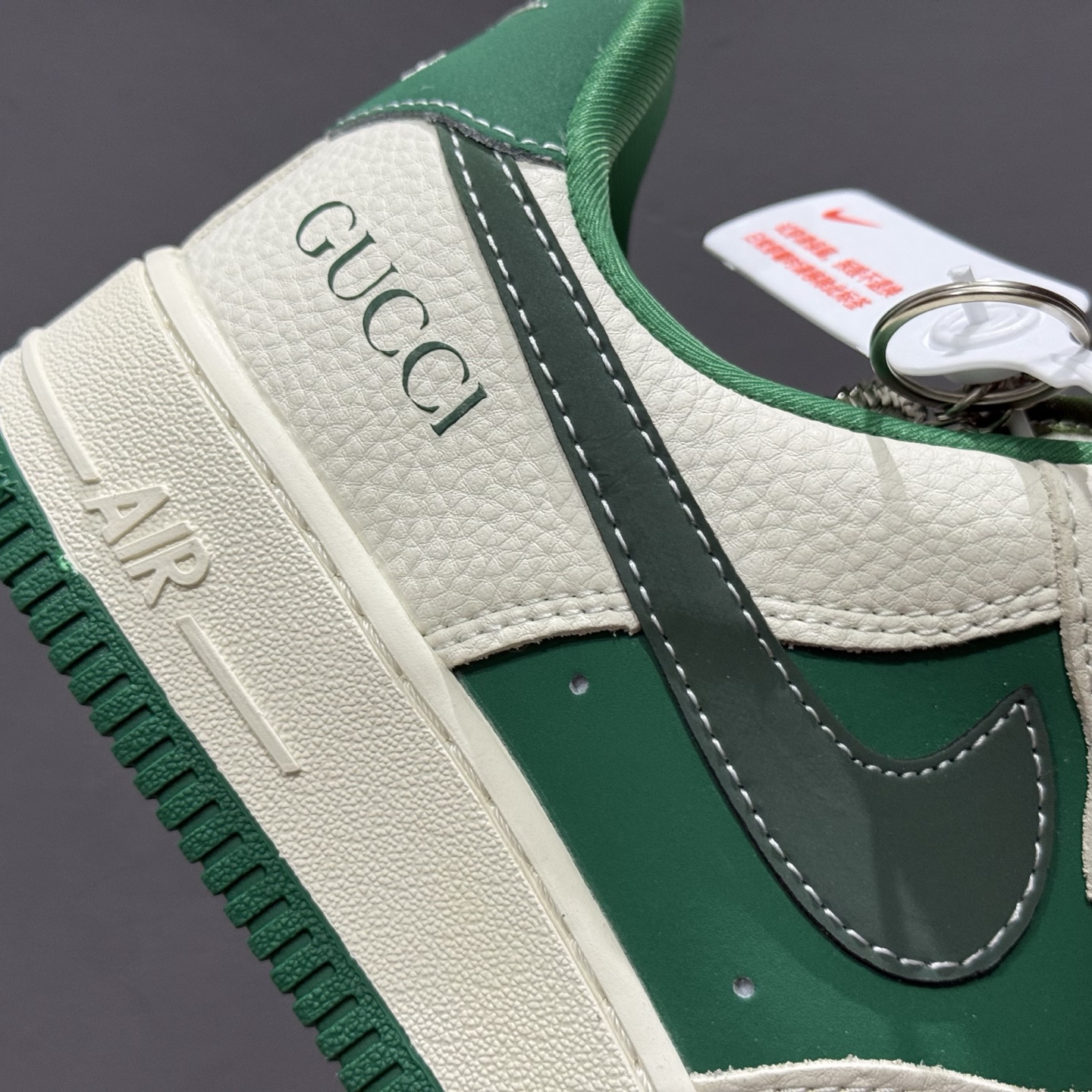¥260 Nike Air Force 1'07 Low 古驰联名 米绿底 空军一号低帮休闲板鞋 KK1988-083-Chinese UA Cheap High Quatity Brand Clothes Bags handbags Sneakers wholesale wholesaler seller from China Factory suppliers Fashion Clothing Shoes best Quality Beautiful Price ¥260 Nike Air Force 1'07 Low 古驰联名 米绿底 空军一号低帮休闲板鞋 KK1988-083