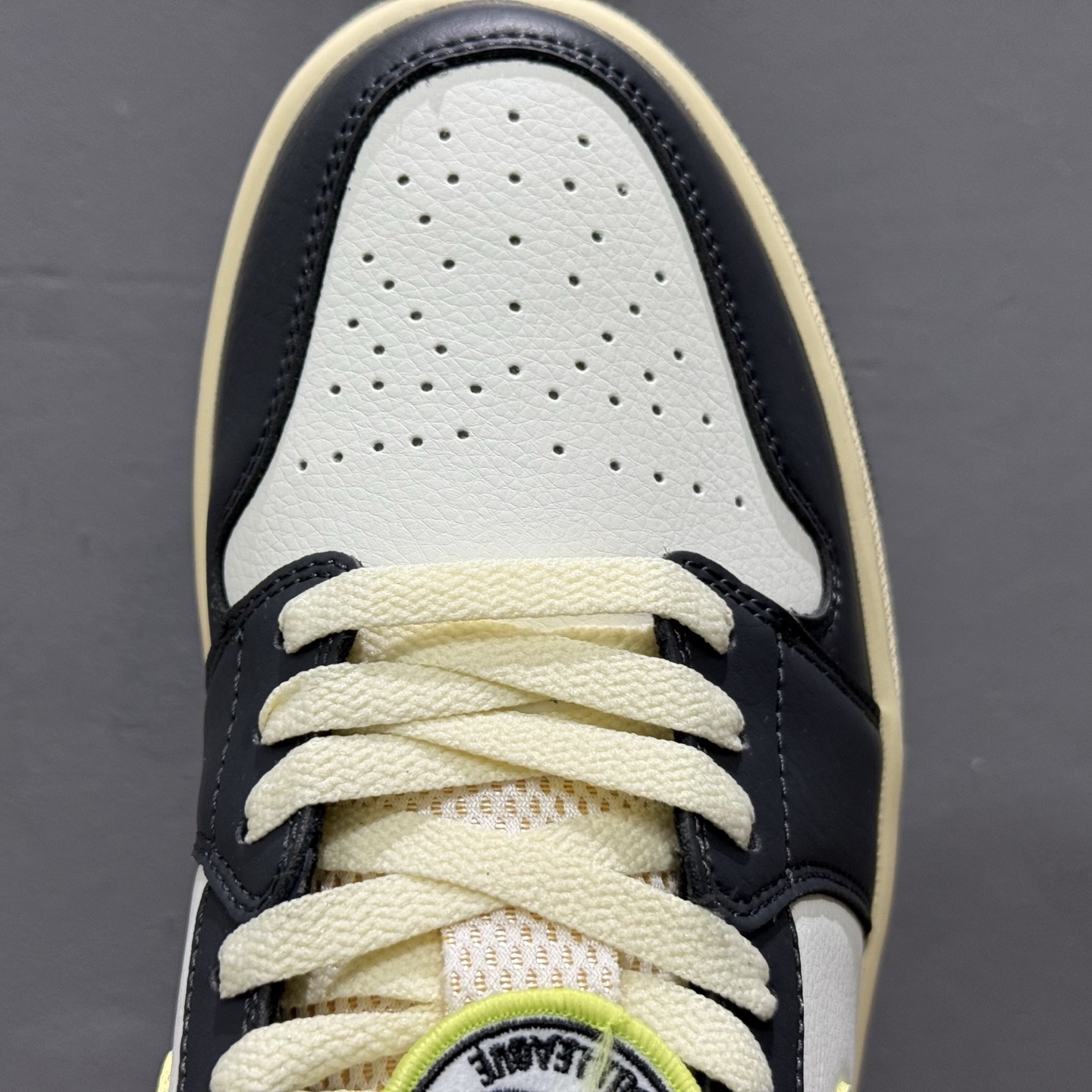 220 综合版 Jordan Air Jordan 1 85 Fall League黑白 HQ3009-003-Chinese UA Cheap High Quatity Brand Clothes Bags handbags Sneakers wholesale wholesaler seller from China Factory suppliers Fashion Clothing Shoes best Quality Beautiful Price 220 综合版 Jordan Air Jordan 1 85 Fall League黑白 HQ3009-003