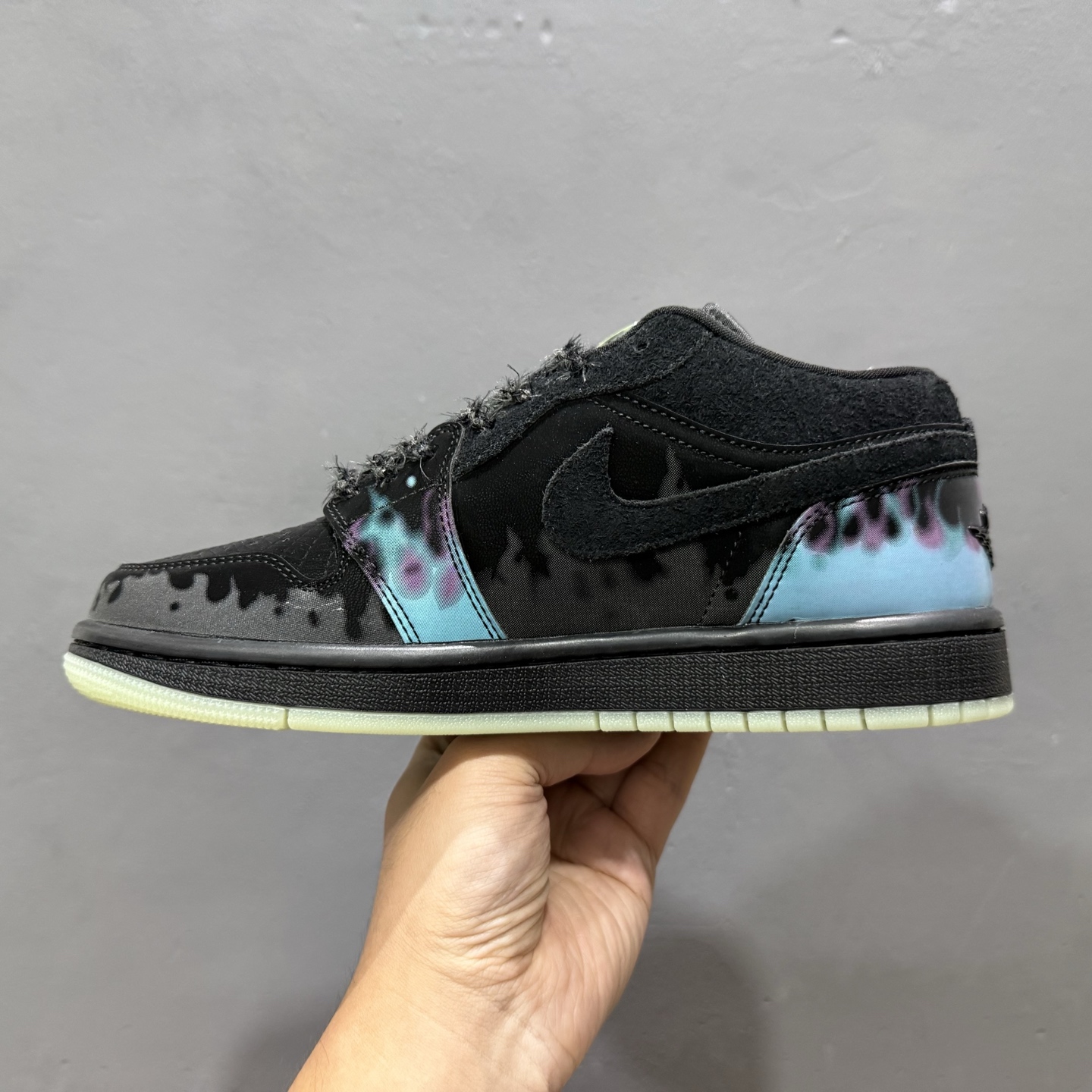 220 Air Jordan 1 Low 黑青紫 HQ3442-001-Chinese UA Cheap High Quatity Brand Clothes Bags handbags Sneakers wholesale wholesaler seller from China Factory suppliers Fashion Clothing Shoes best Quality Beautiful Price 220 Air Jordan 1 Low 黑青紫 HQ3442-001