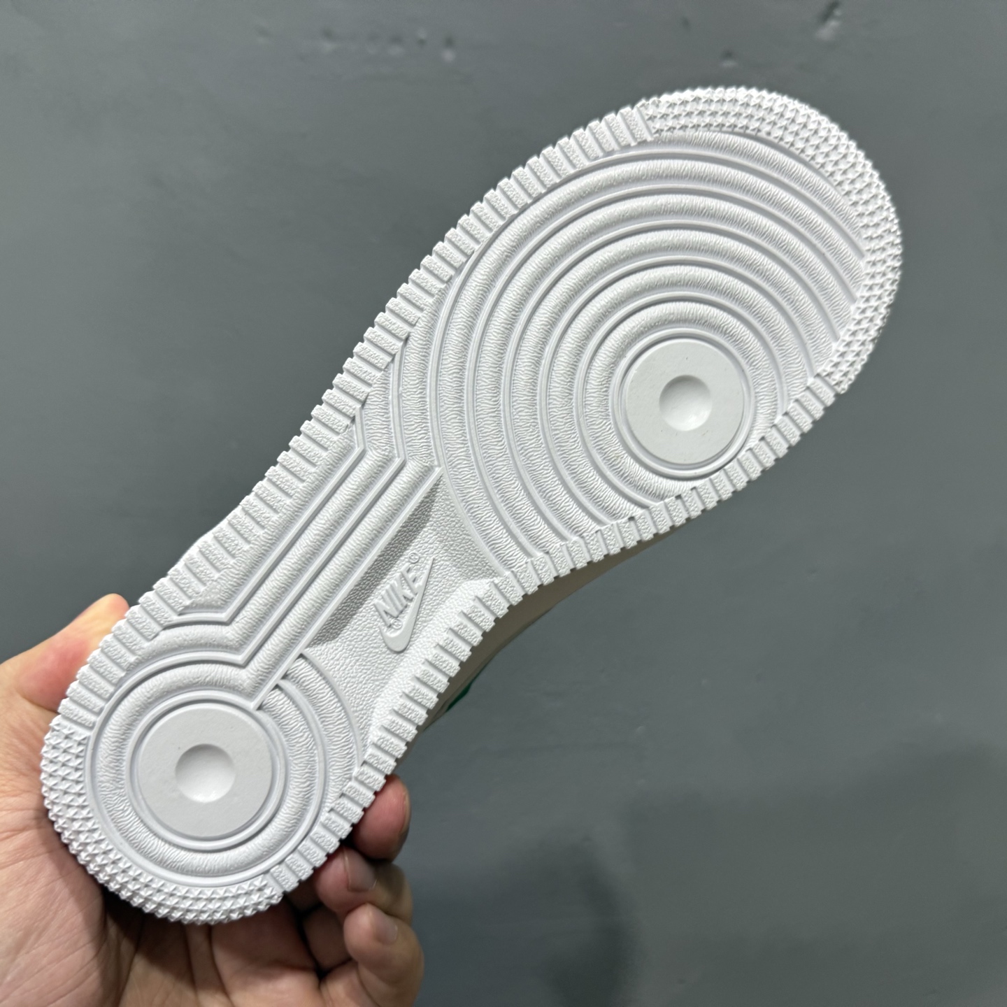 ¥200 Nike Air Force 1'07 Low 空军一号低帮休闲板鞋 FJ4146-121-Chinese UA Cheap High Quatity Brand Clothes Bags handbags Sneakers wholesale wholesaler seller from China Factory suppliers Fashion Clothing Shoes best Quality Beautiful Price ¥200 Nike Air Force 1'07 Low 空军一号低帮休闲板鞋 FJ4146-121