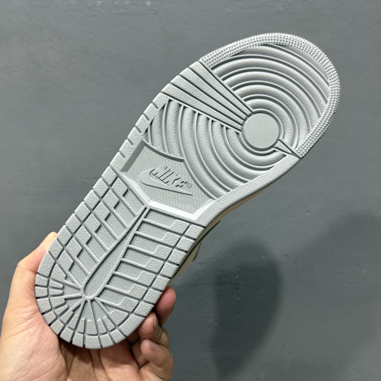 240 过验版本Air Jordan 1 Low AJ1 乔1闪钻白裂纹 低帮文化休闲板鞋 IH7323-100-Chinese UA Cheap High Quatity Brand Clothes Bags handbags Sneakers wholesale wholesaler seller from China Factory suppliers Fashion Clothing Shoes best Quality Beautiful Price 240 过验版本Air Jordan 1 Low AJ1 乔1闪钻白裂纹 低帮文化休闲板鞋 IH7323-100