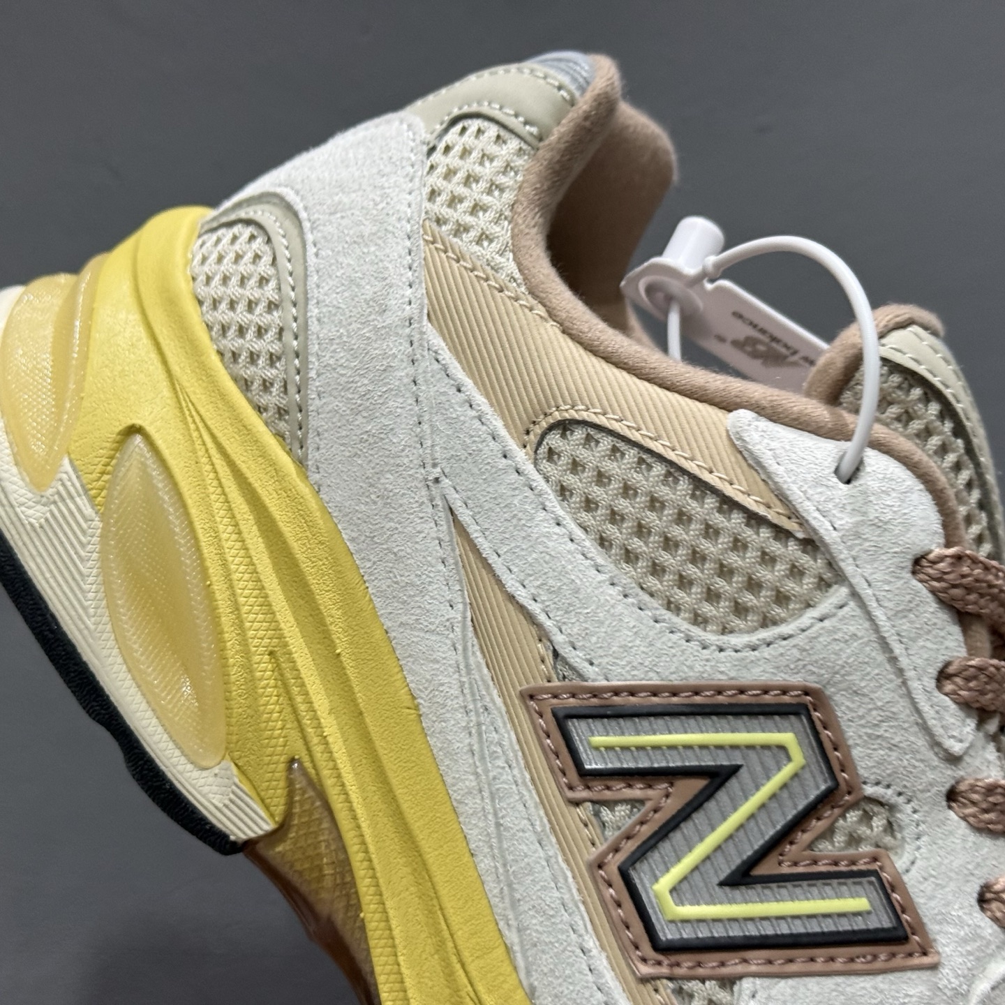 240 大厂出品 New Balance NB 2010 米白色 U2010SGR-Chinese UA Cheap High Quatity Brand Clothes Bags handbags Sneakers wholesale wholesaler seller from China Factory suppliers Fashion Clothing Shoes best Quality Beautiful Price 240 大厂出品 New Balance NB 2010 米白色 U2010SGR