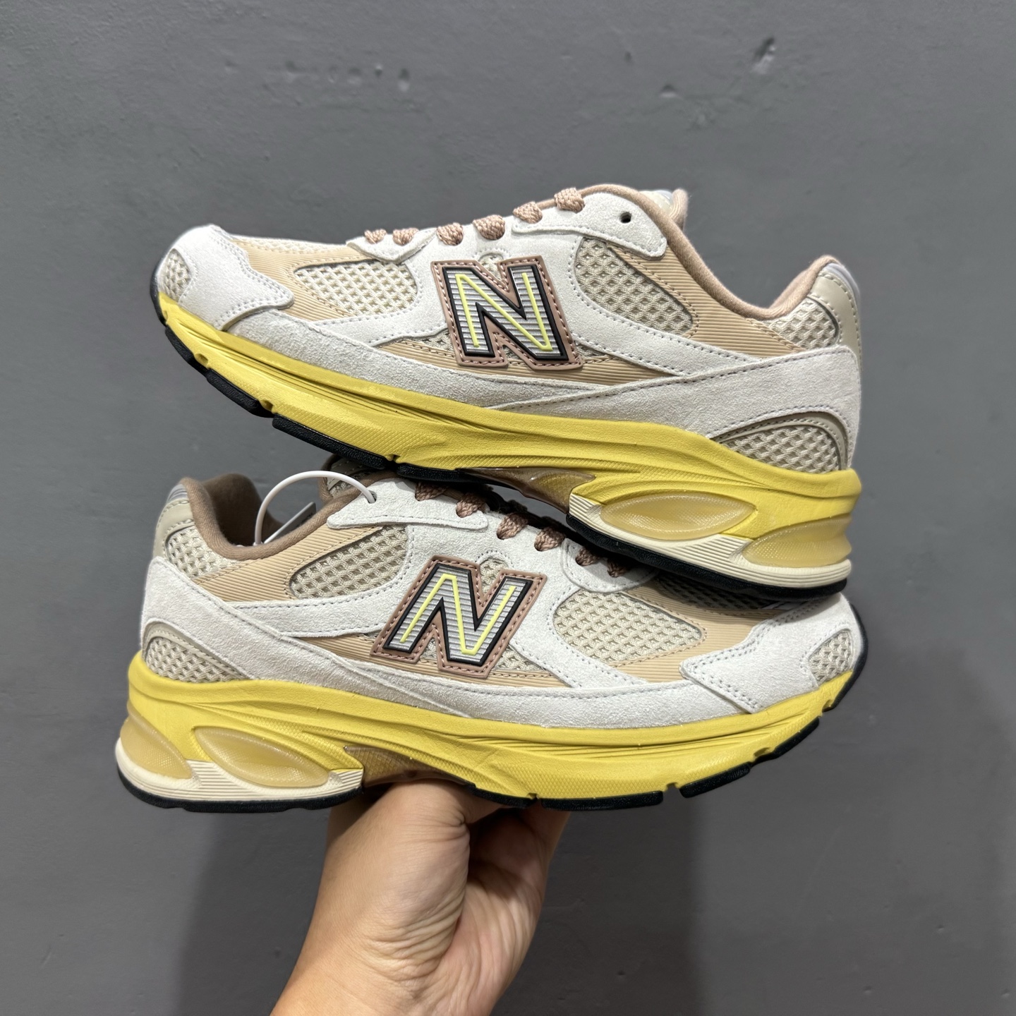 240 大厂出品 New Balance NB 2010 米白色 U2010SGR-Chinese UA Cheap High Quatity Brand Clothes Bags handbags Sneakers wholesale wholesaler seller from China Factory suppliers Fashion Clothing Shoes best Quality Beautiful Price 240 大厂出品 New Balance NB 2010 米白色 U2010SGR