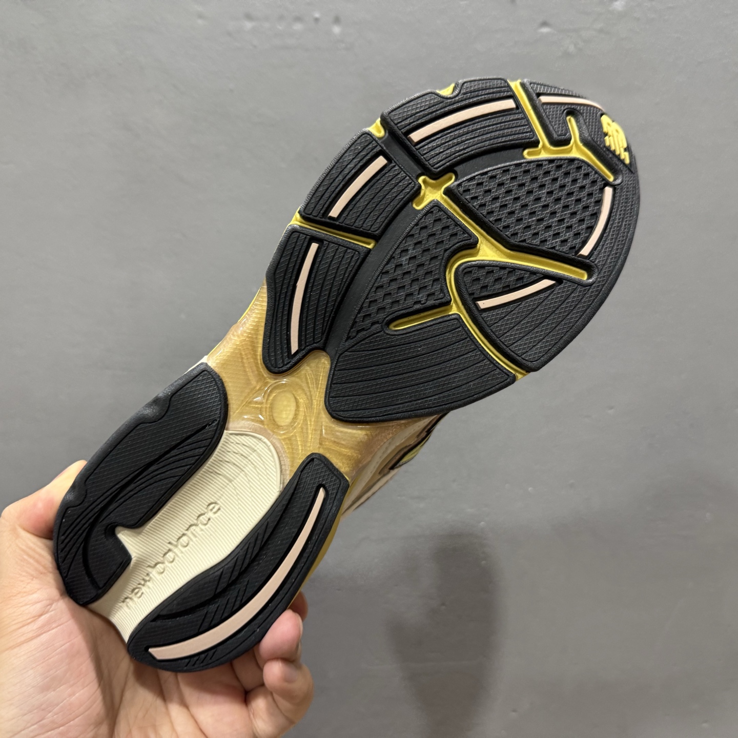 240 大厂出品 New Balance NB 2010 米白色 U2010SGR-Chinese UA Cheap High Quatity Brand Clothes Bags handbags Sneakers wholesale wholesaler seller from China Factory suppliers Fashion Clothing Shoes best Quality Beautiful Price 240 大厂出品 New Balance NB 2010 米白色 U2010SGR