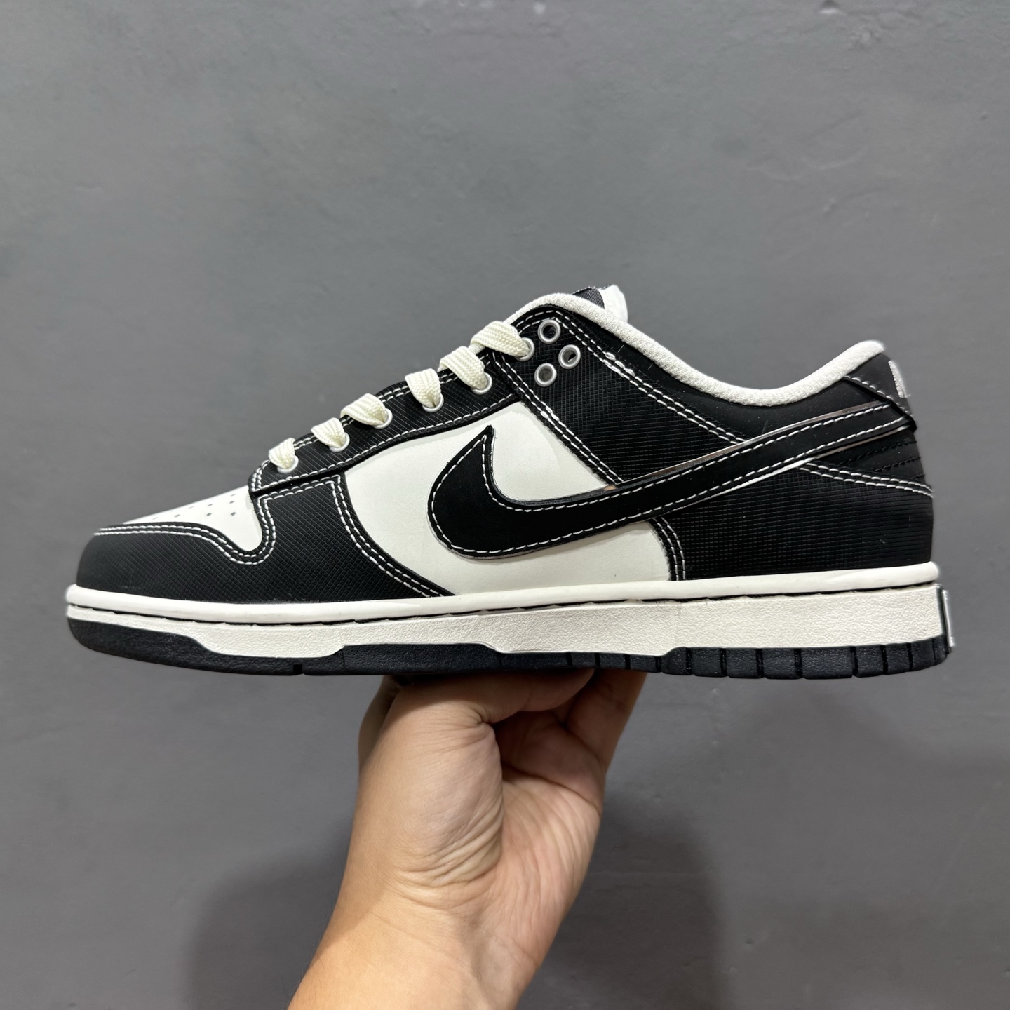 280 Nike Dunk LOW云绫墨锦 黑白 当东方水墨魂注入西式经典廓形 BW1220-004-Chinese UA Cheap High Quatity Brand Clothes Bags handbags Sneakers wholesale wholesaler seller from China Factory suppliers Fashion Clothing Shoes best Quality Beautiful Price 280 Nike Dunk LOW云绫墨锦 黑白 当东方水墨魂注入西式经典廓形 BW1220-004