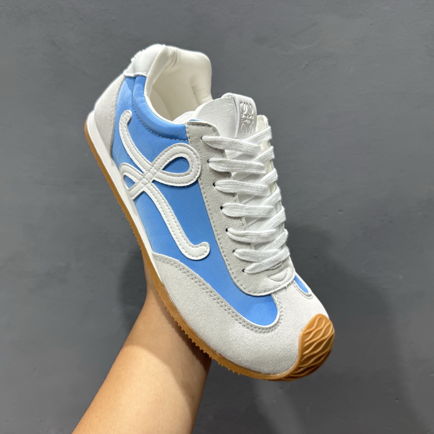 200 LOEWE FEEl. Balet Runner 2.0尼龙牛皮革圆头系带