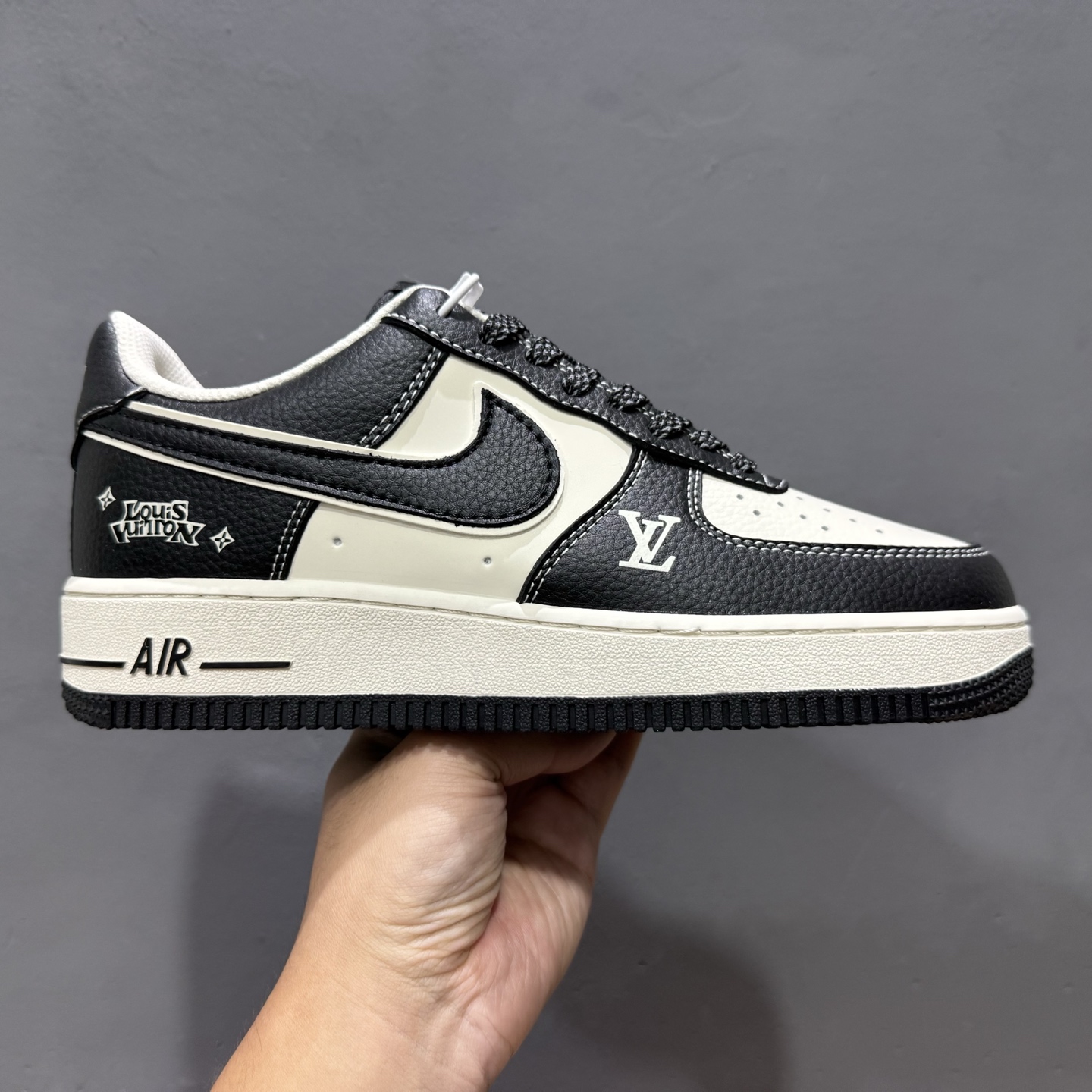 260 Nike Air Force 1 Low 07 x Louis Vuitton 黑白 HJ3318-006