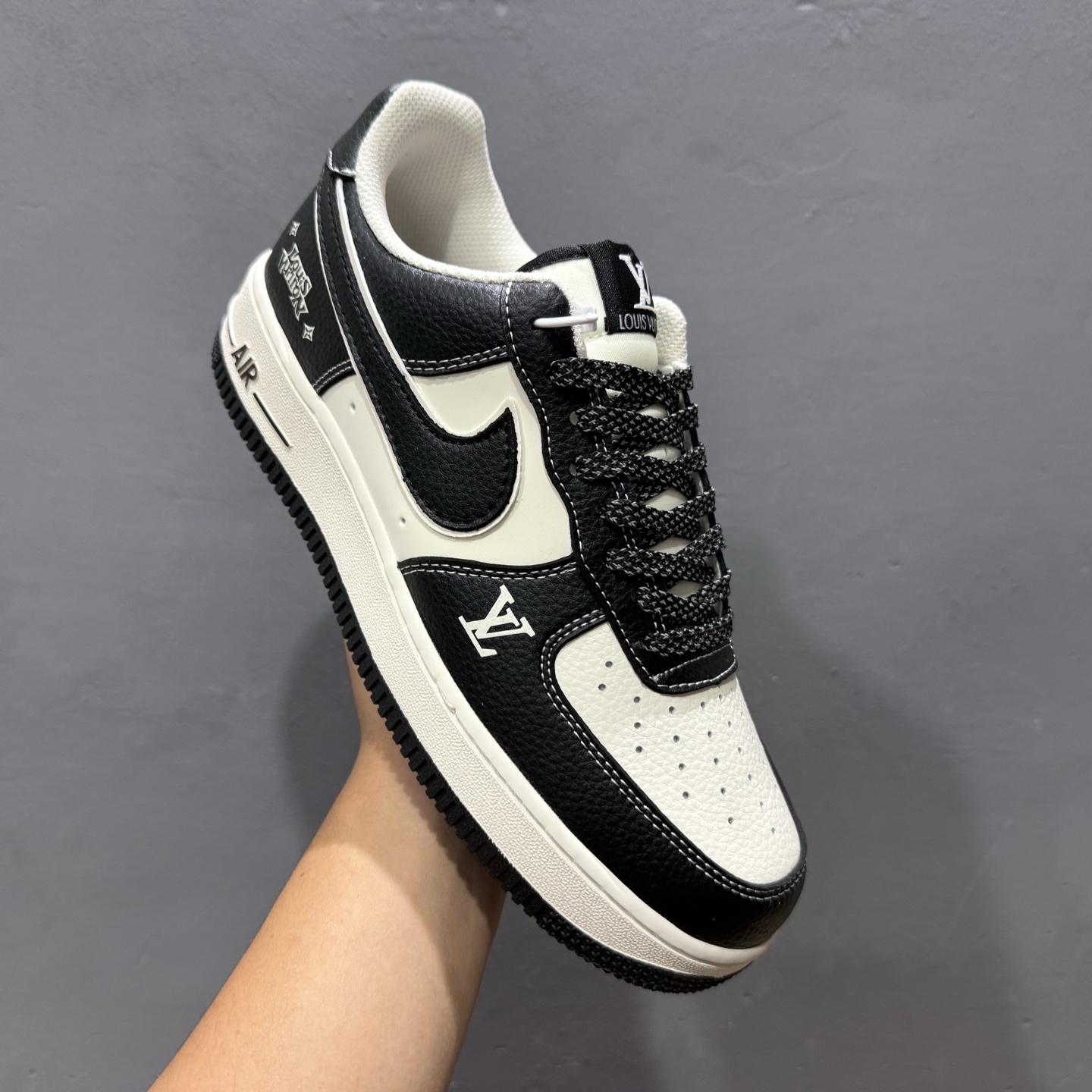 260 Nike Air Force 1 Low 07 x Louis Vuitton 黑白 HJ3318-006
