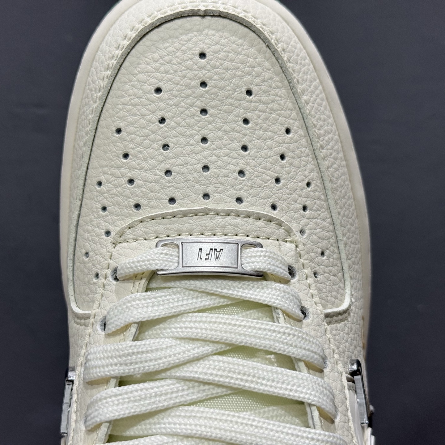 ￥260 Nike Air Force 1'07 Low 古驰联名 彩绿四勾 空军一号低帮休闲板鞋 XS2869-002