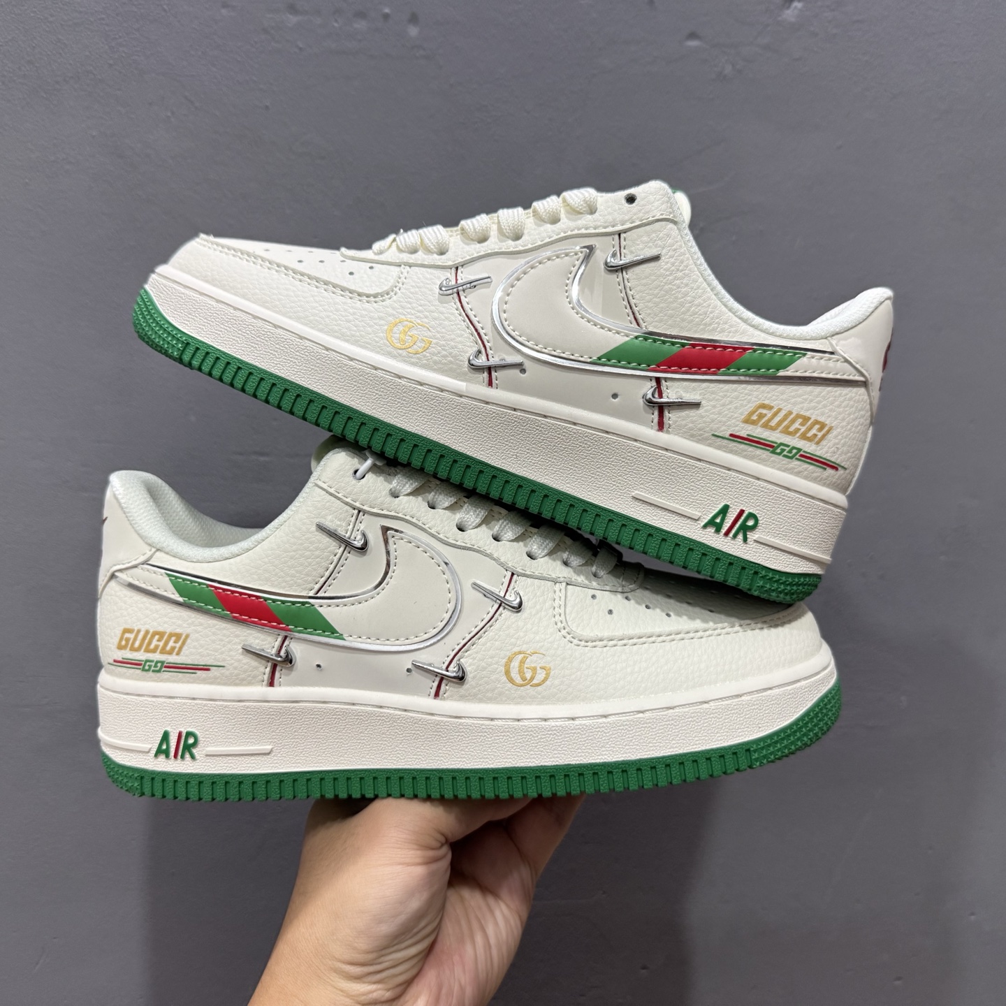 ￥260 Nike Air Force 1'07 Low 古驰联名 彩绿四勾 空军一号低帮休闲板鞋 XS2869-002