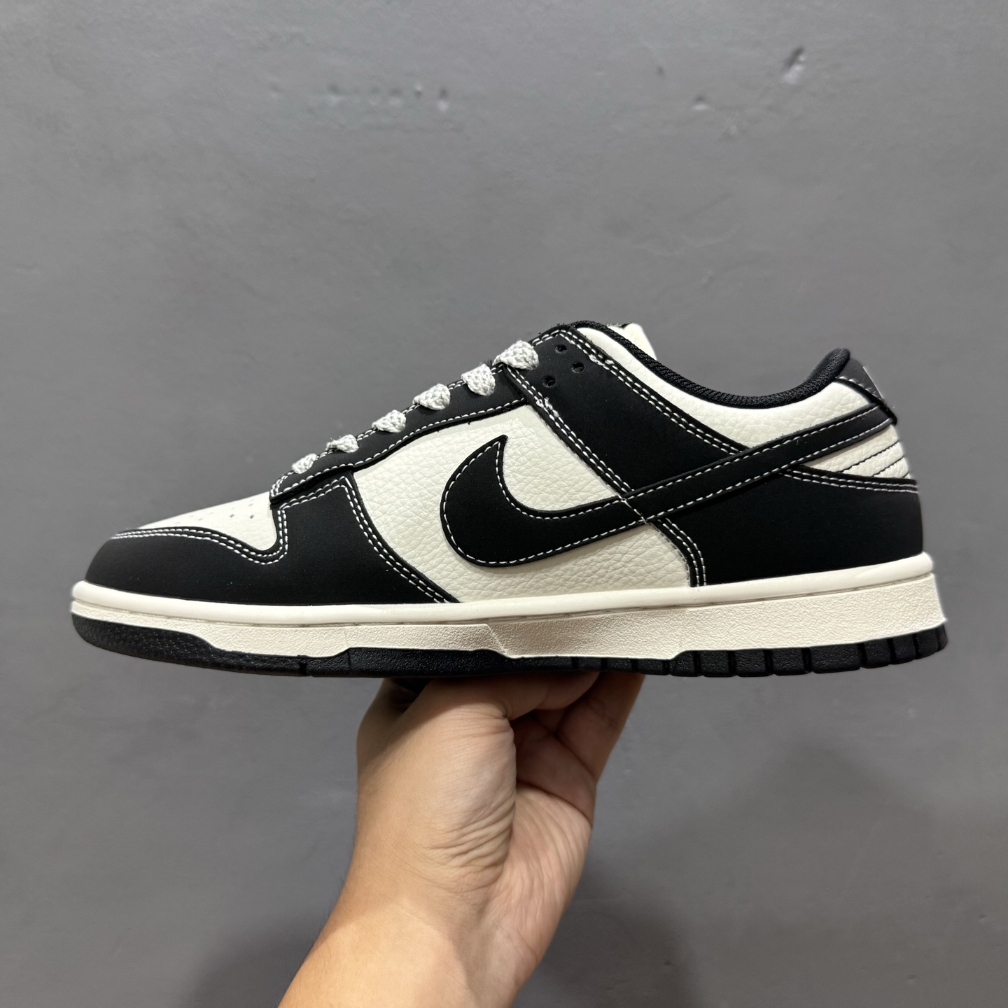 Nike Dunk Low 黑发 CS1688-112
