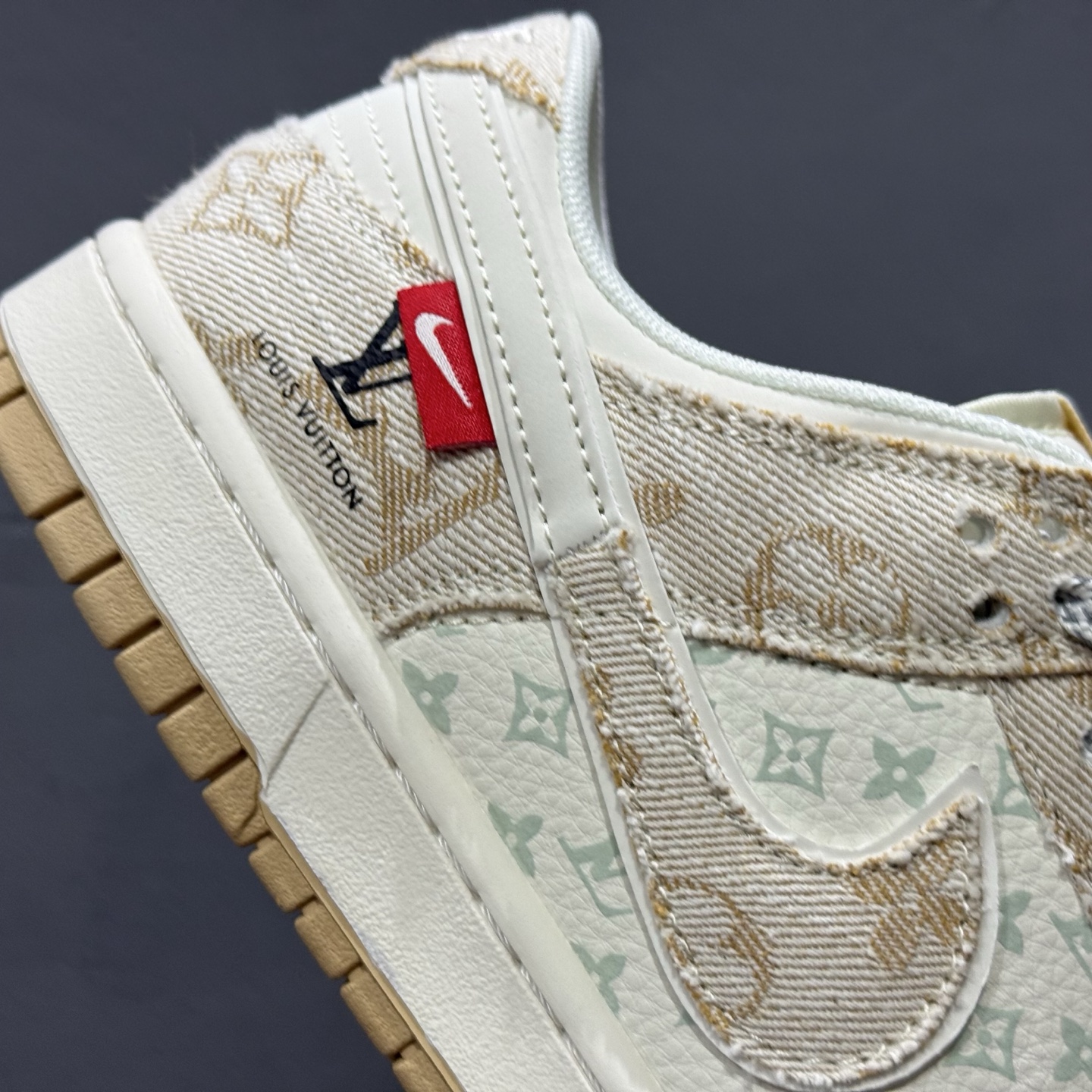 280 Louis Vuitton x Nike Dunk Low 卡其牛仔 YX5066-377