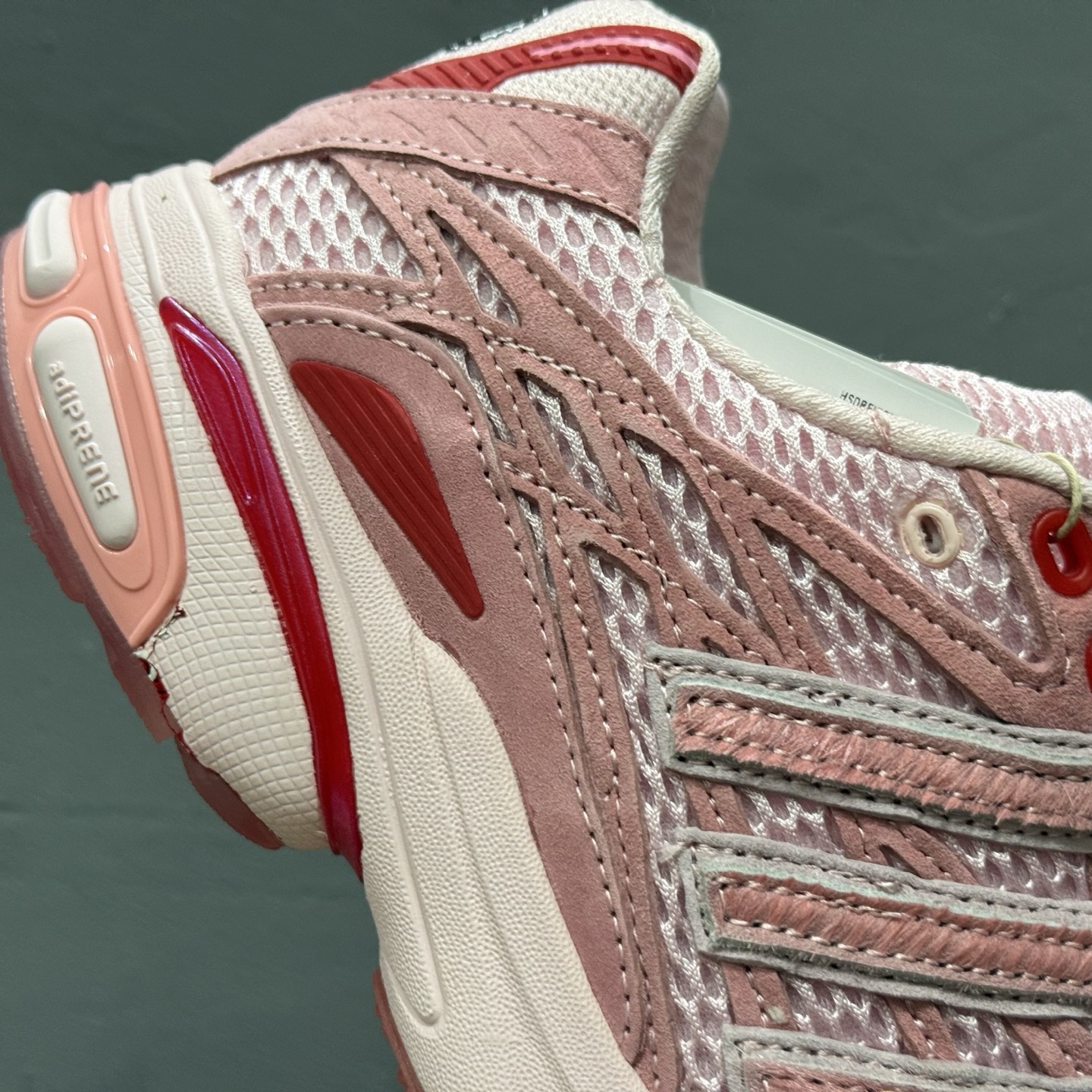 260 Unheardof x adidas originals Adistar Cushion 3 “Captain Piggy” 粉红色 JS2974