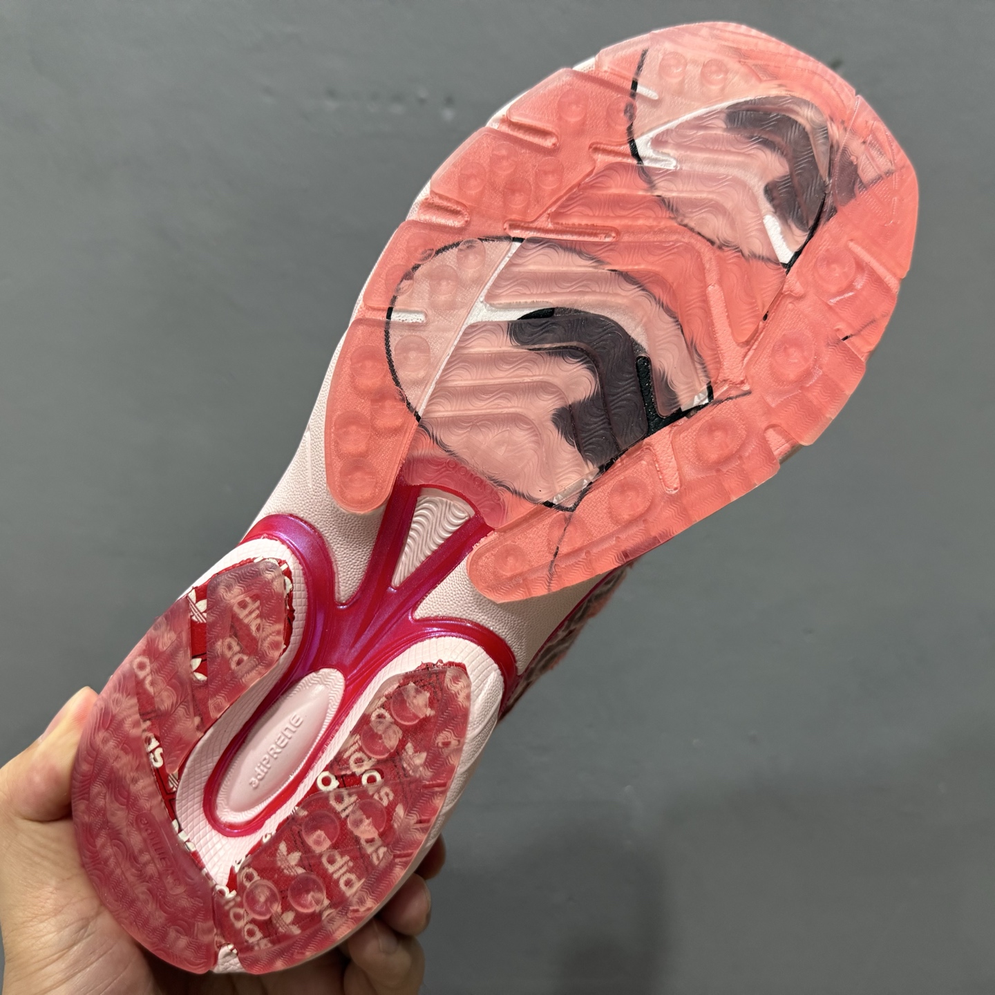 260 Unheardof x adidas originals Adistar Cushion 3 “Captain Piggy” 粉红色 JS2974