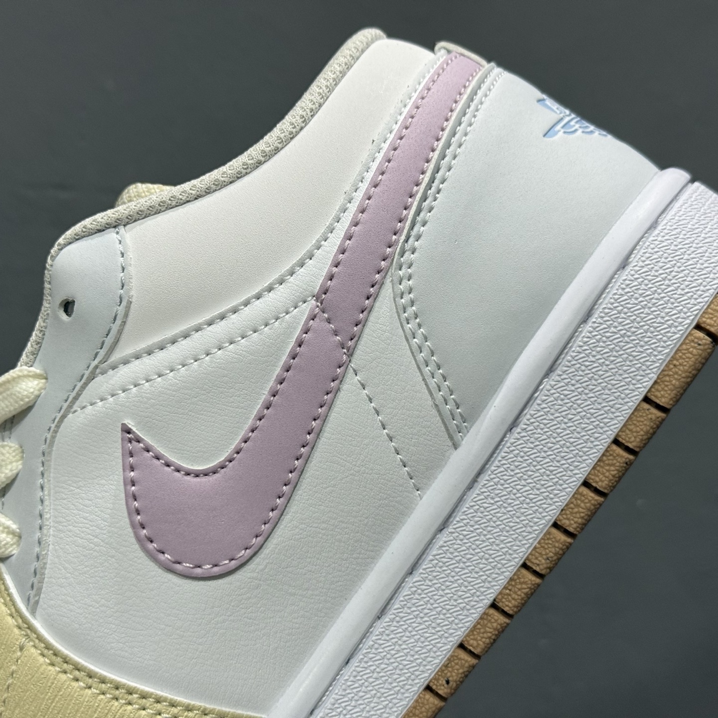 220 Air Jordan 1 Low 白黄紫刺绣 AJ1乔1低帮休闲板鞋 IB8861-151