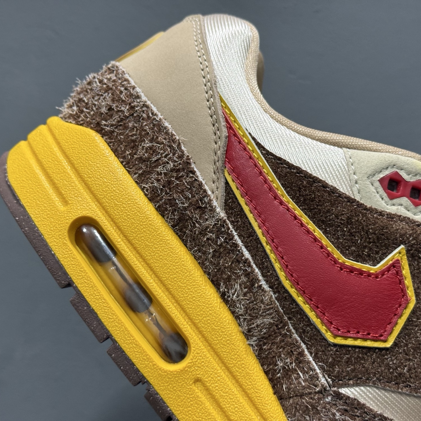 400 新款出货 纯原 NK SWOOSH x NK Air Max 1 “Big Head Origins”舒适百搭 低帮 休闲跑步鞋 男女同款 棕色 HV5876-200