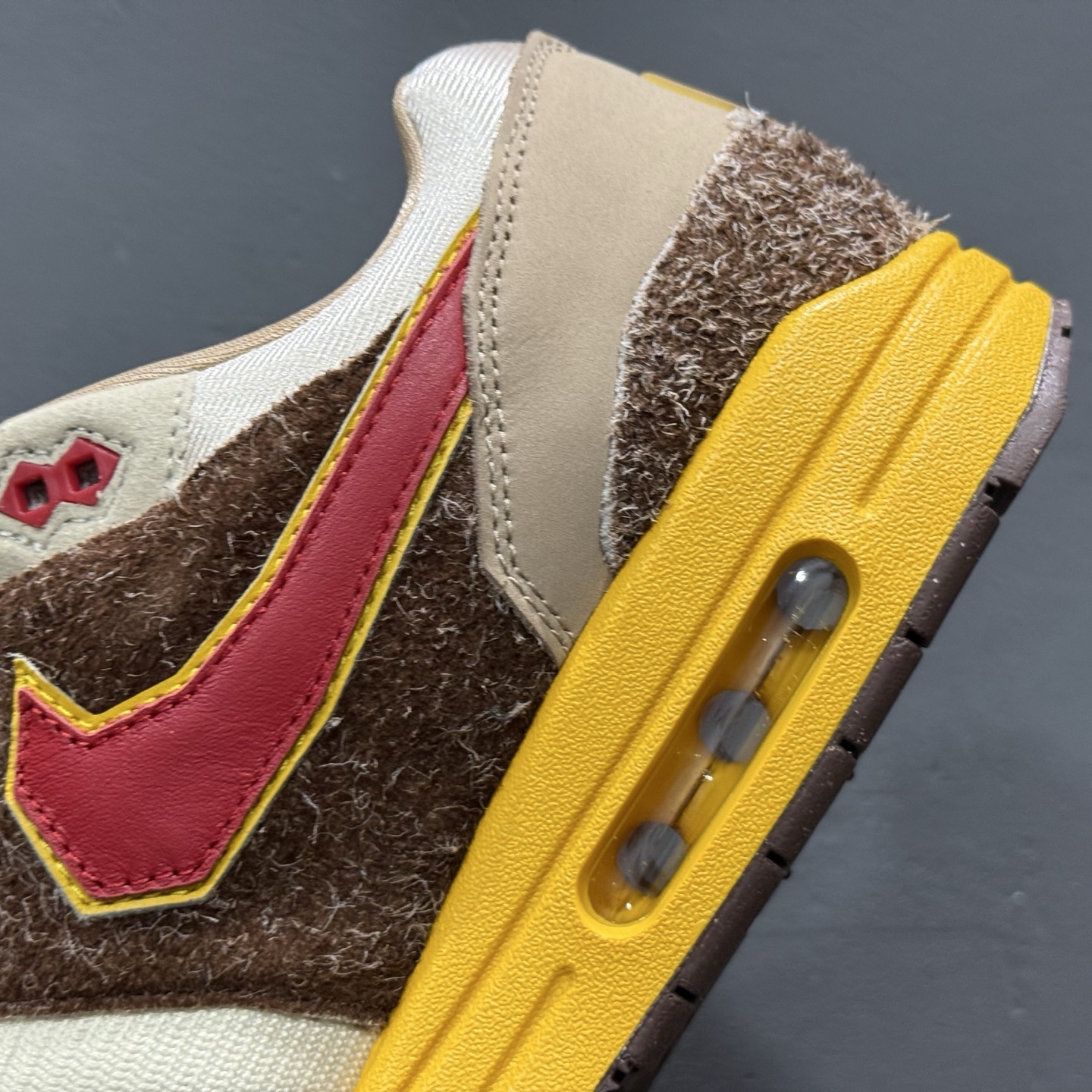 400 新款出货 纯原 NK SWOOSH x NK Air Max 1 “Big Head Origins”舒适百搭 低帮 休闲跑步鞋 男女同款 棕色 HV5876-200
