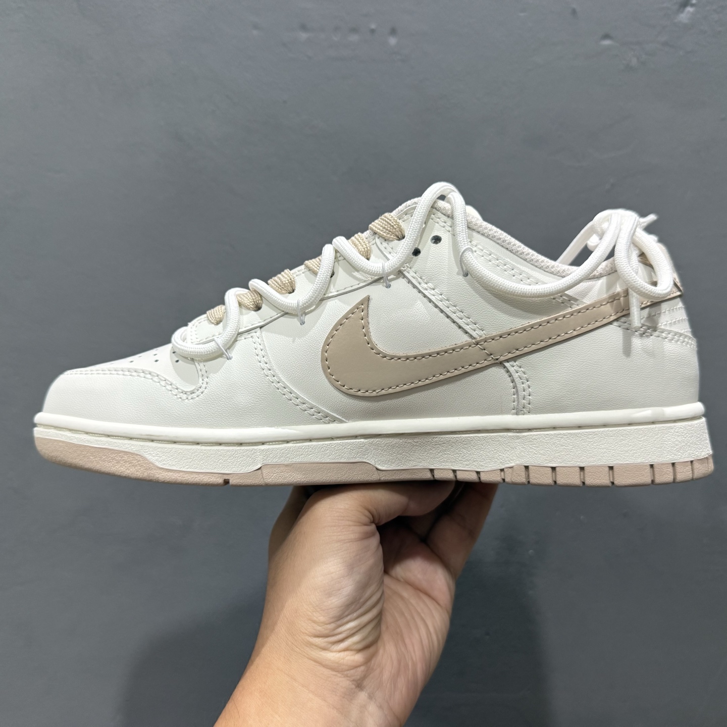 280 Nike Dunk Low 微糖奶咖 此款灵感源自清晨咖啡里那抹温柔的奶沫 WP0510-070