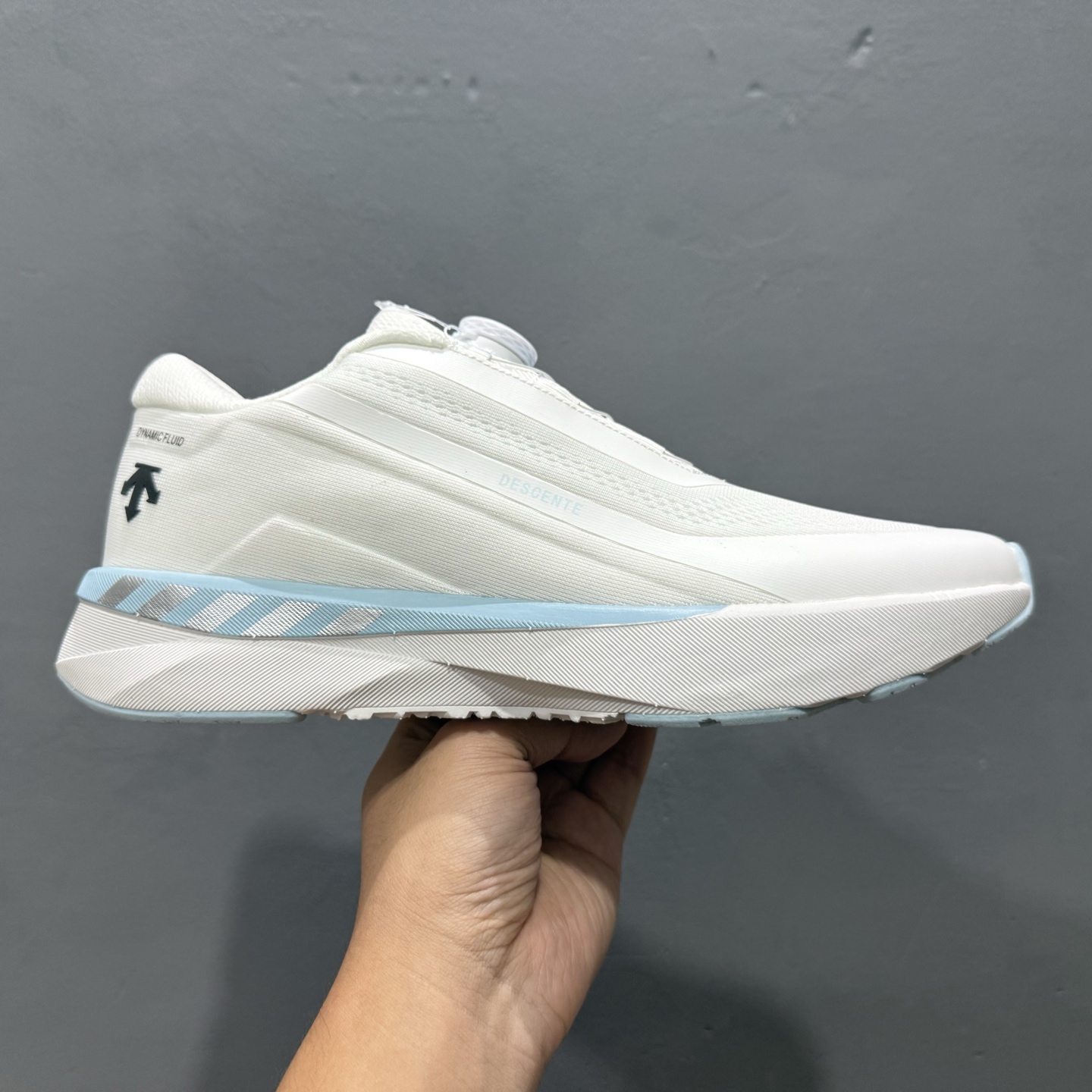 280 迪桑特·DESCENTE Boa Dfluid 流体系列越野徒步户外运动鞋 黄金耐磨锯齿外底