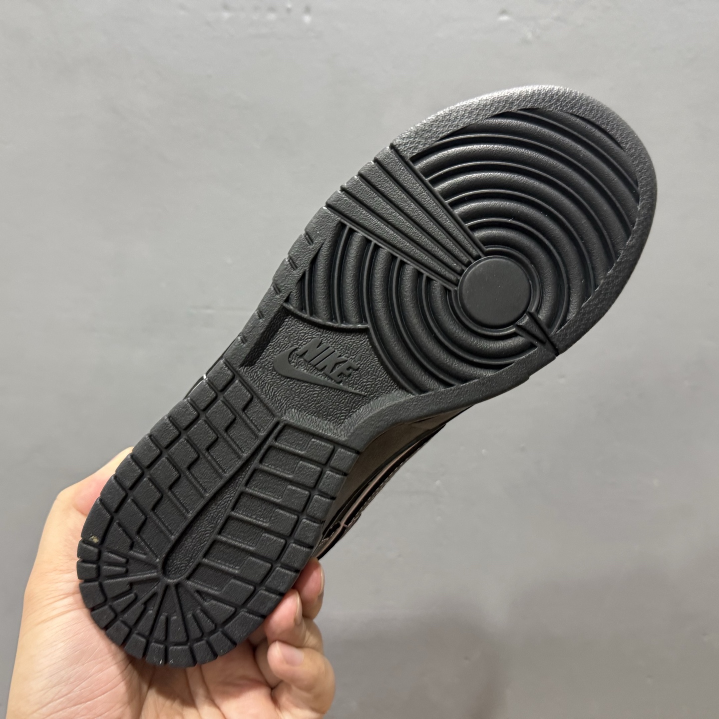 Supreme x Nike Dunk Low 全黑米线 QW5836-014