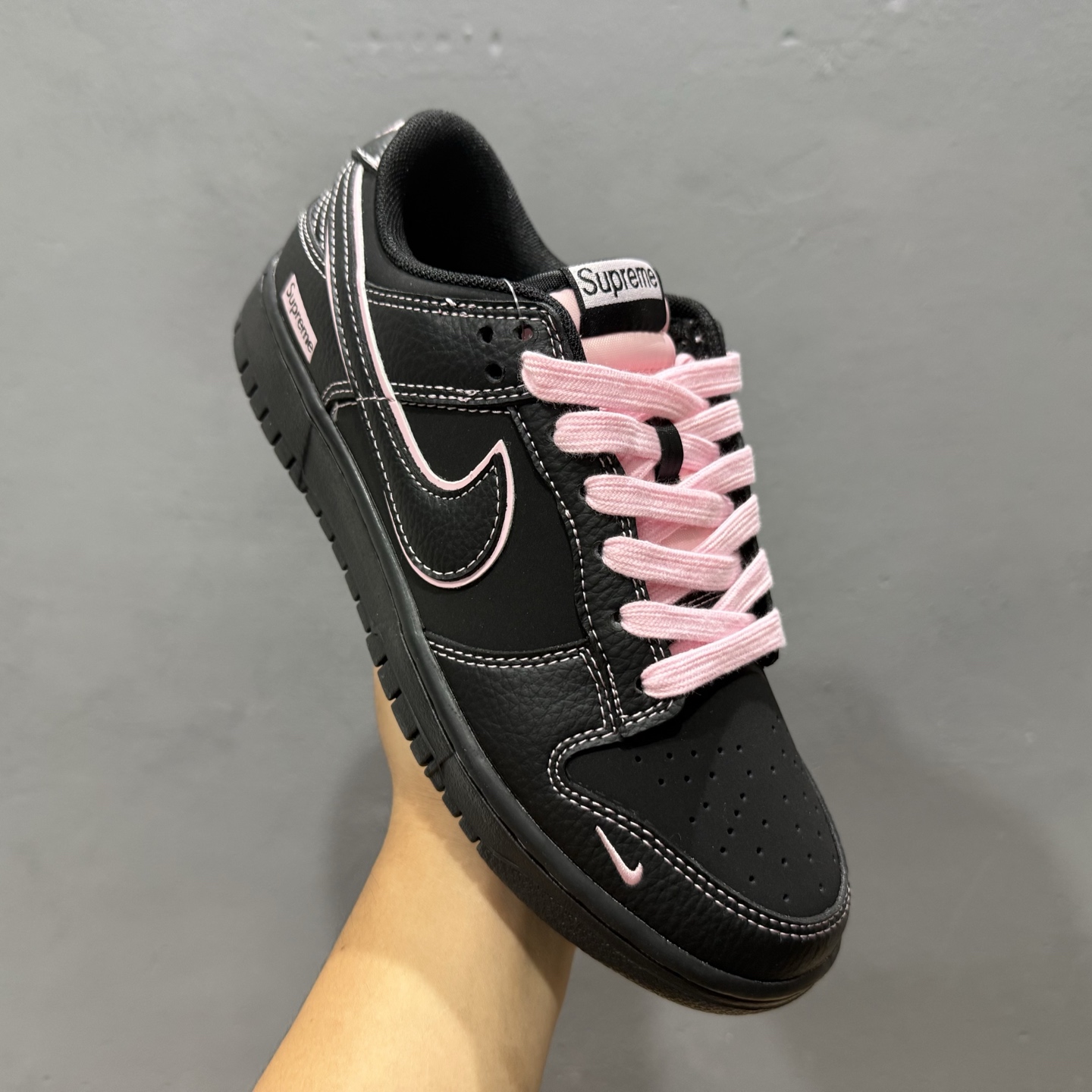 Supreme x Nike Dunk Low 全黑米线 QW5836-014