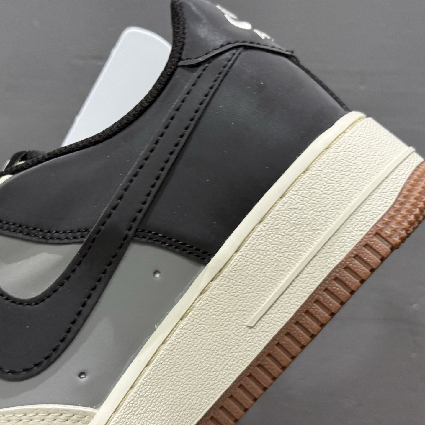 Balenciaga x Nike Air Force 1 米灰黑生胶 HJ3318-005