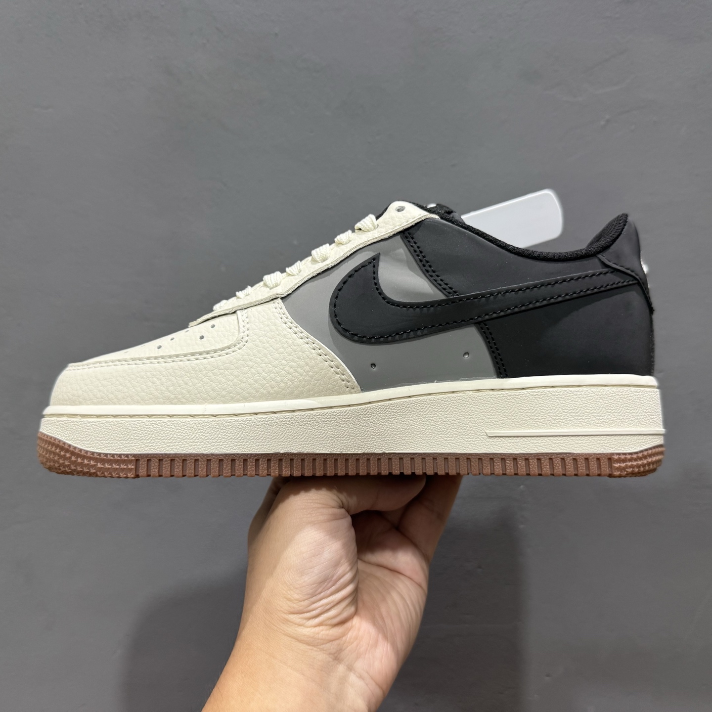 Balenciaga x Nike Air Force 1 米灰黑生胶 HJ3318-005