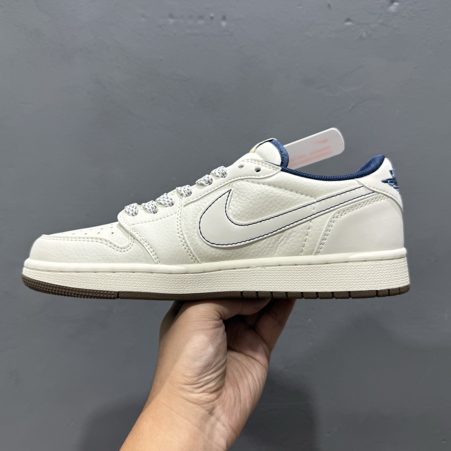 Travis Scott x Fragment Design x Jordan Air Jordan 1 Low OG SP “斯图西联名——棕底蓝勾” XY2688-121
