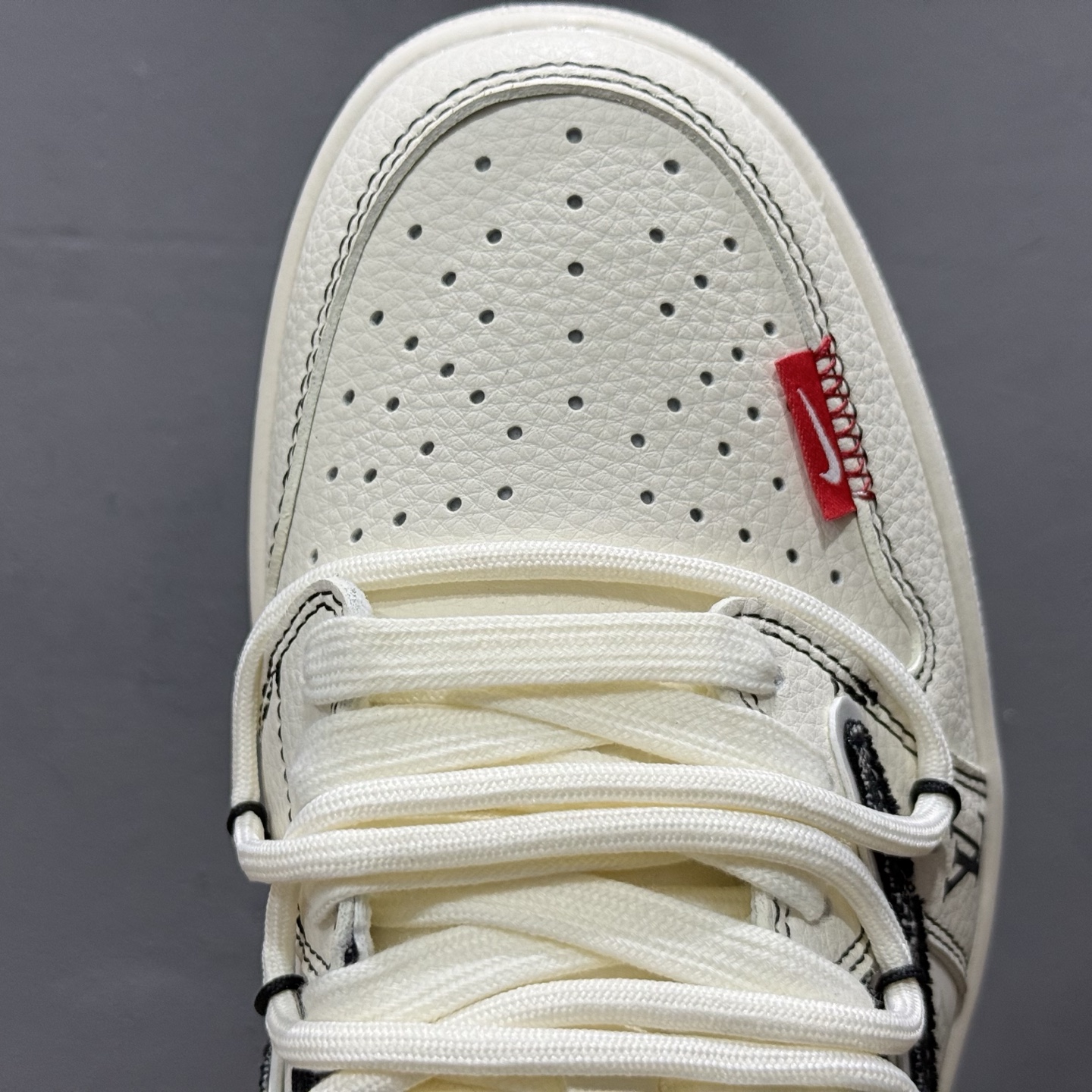 Louis Vuitton x Air Jordan 1 Low 黑帆布抽绳 YX5066-388