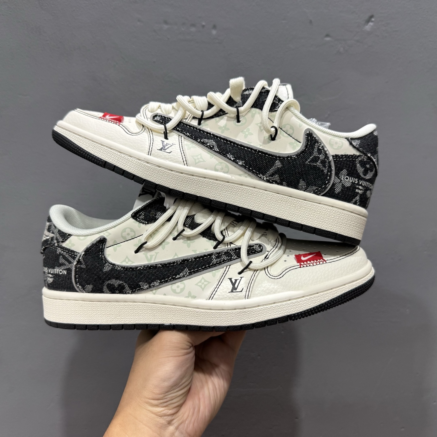 Louis Vuitton x Air Jordan 1 Low 黑帆布抽绳 YX5066-388