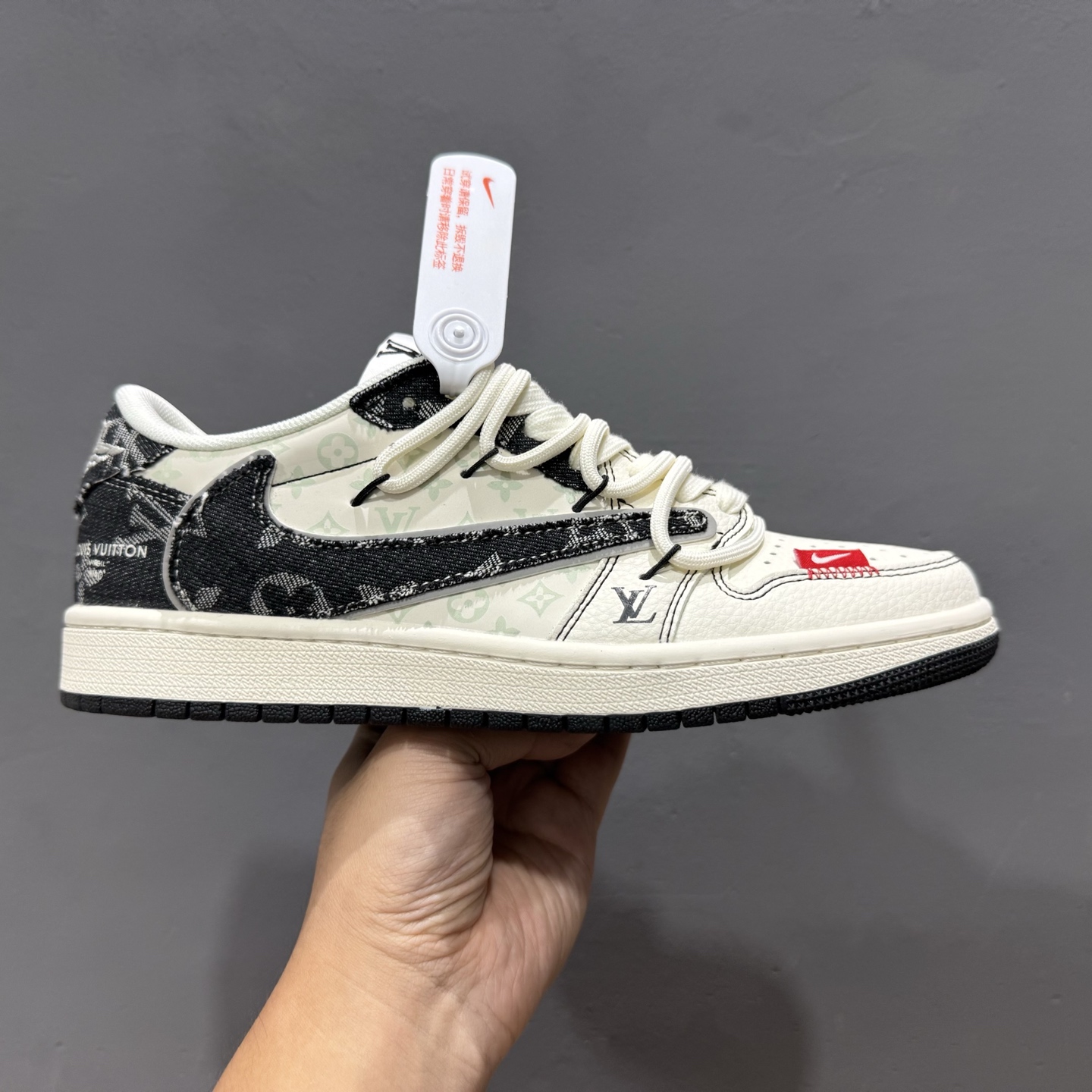Louis Vuitton x Air Jordan 1 Low 黑帆布抽绳 YX5066-388