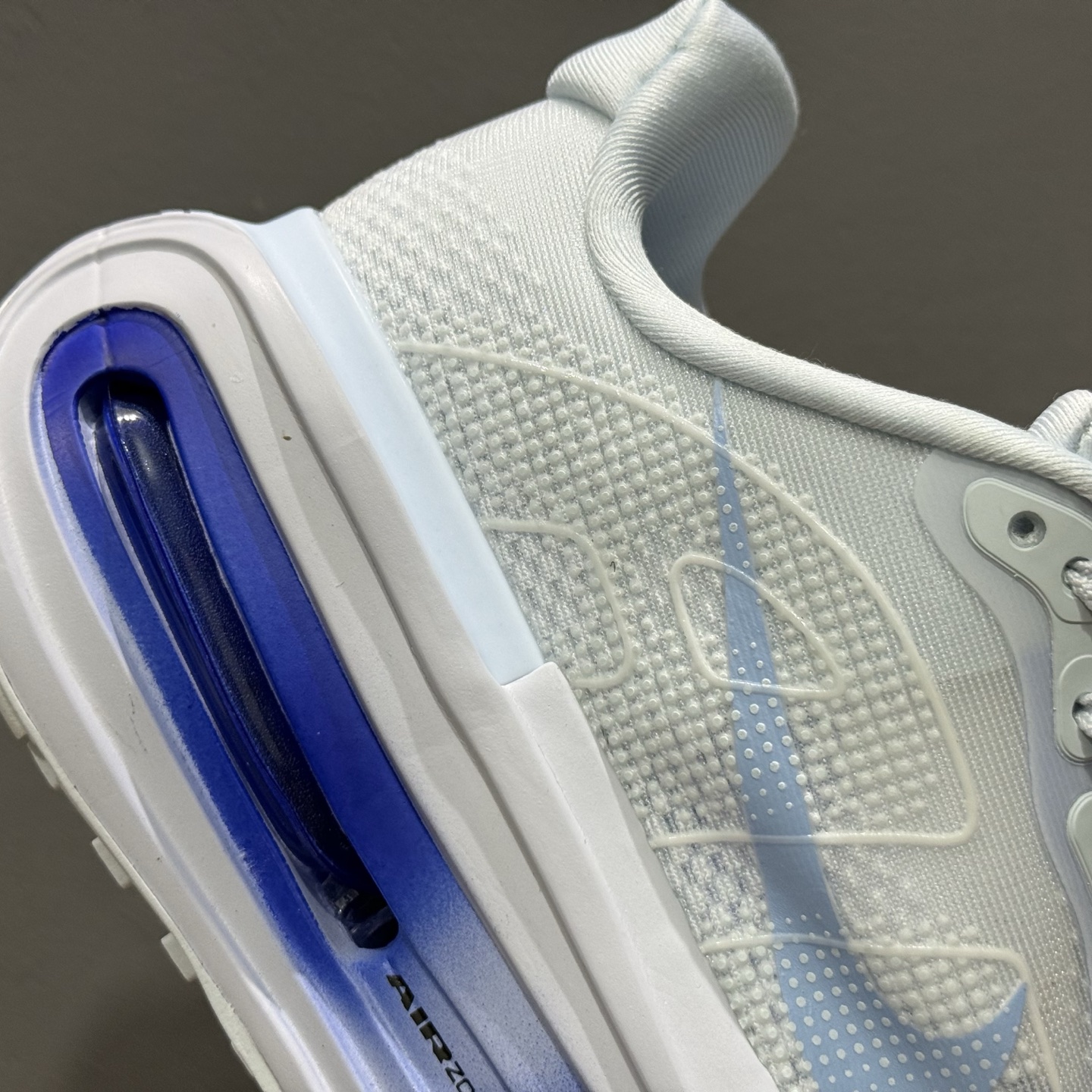 Nike Air Zoom Pegasus Premium 全掌气垫缓震网面运动跑鞋 FN8453-008