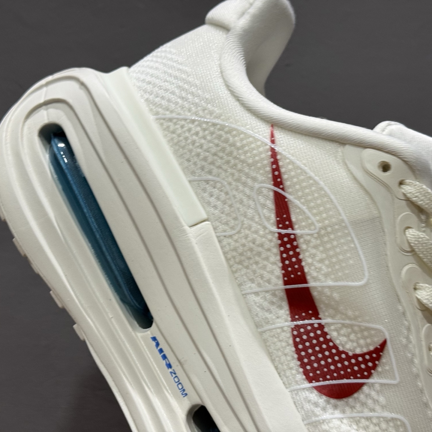 Nike Air Zoom Pegasus Premium 全掌气垫缓震网面运动跑鞋 FN8453-009