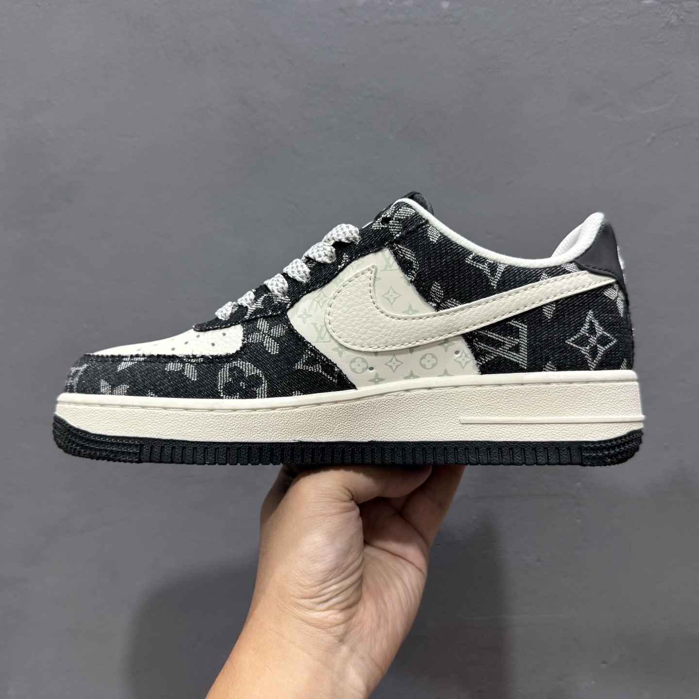 250 Nike Air Force 1‘07 Low LV联名 牛仔米白黑 空军一号低帮休闲板鞋 MZ9588-802
